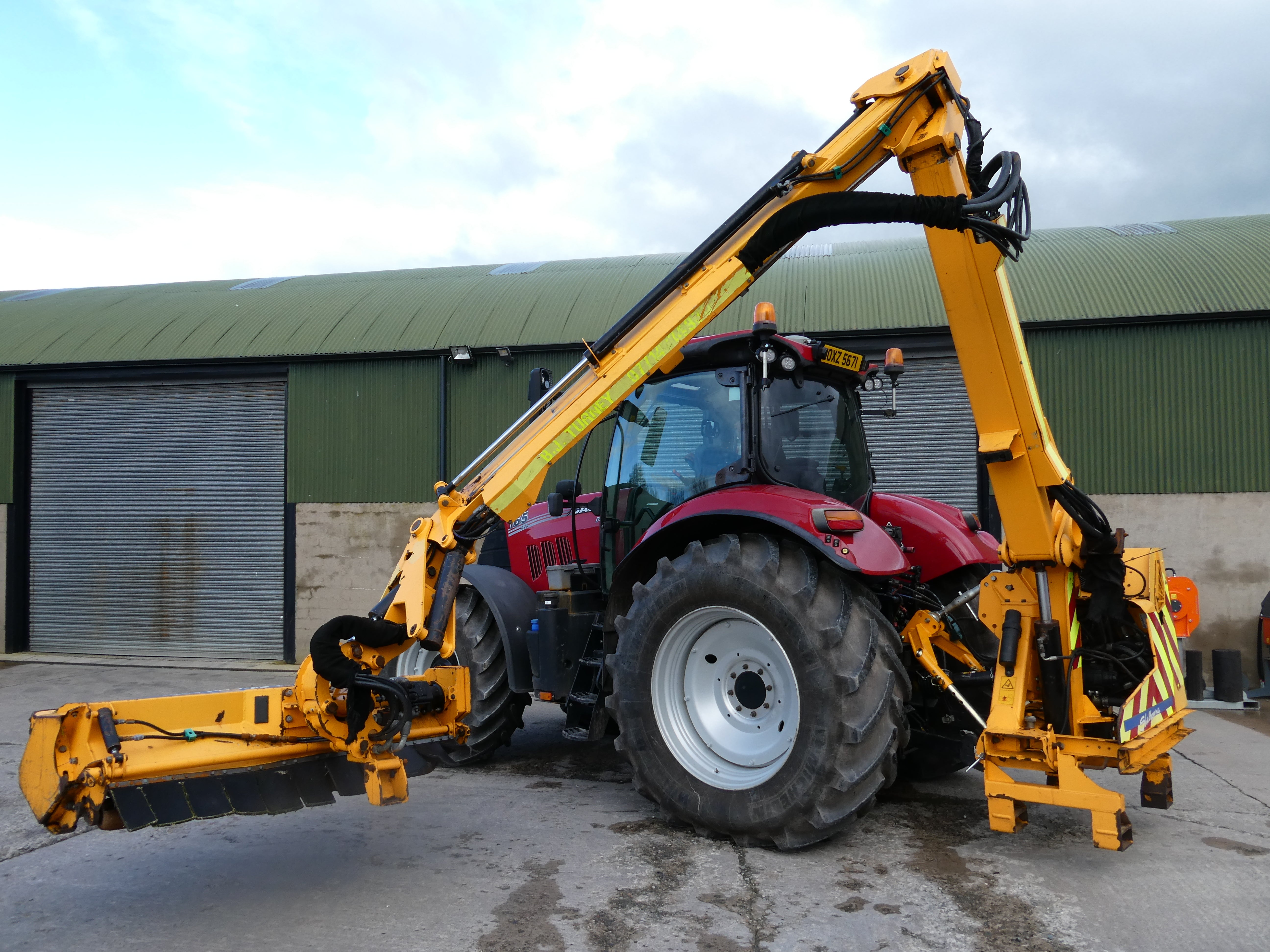 ShelbourneHD775VFR Hedgecutter waiting to be checked over