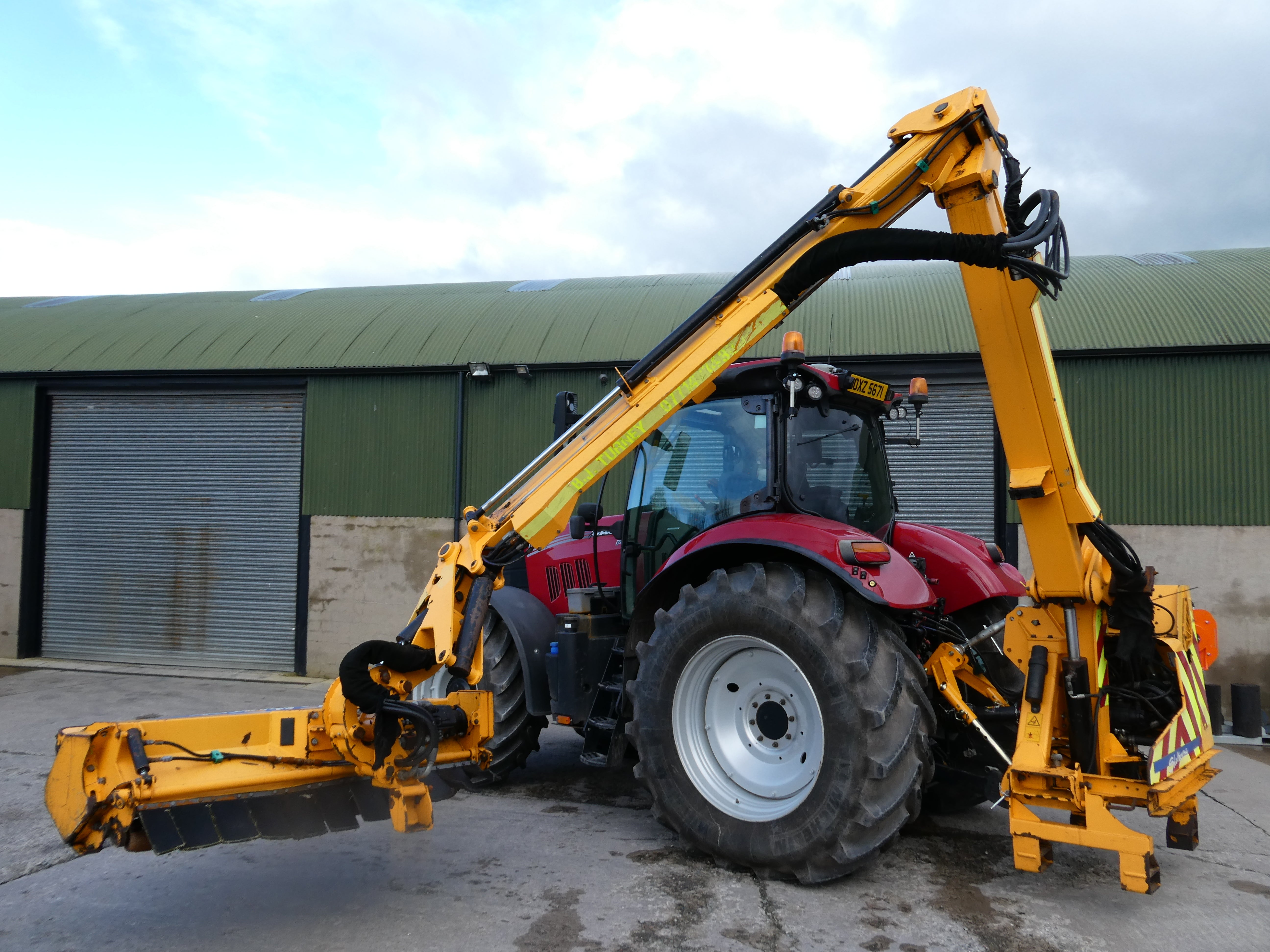 ShelbourneHD775VFR Hedgecutter waiting to be checked over