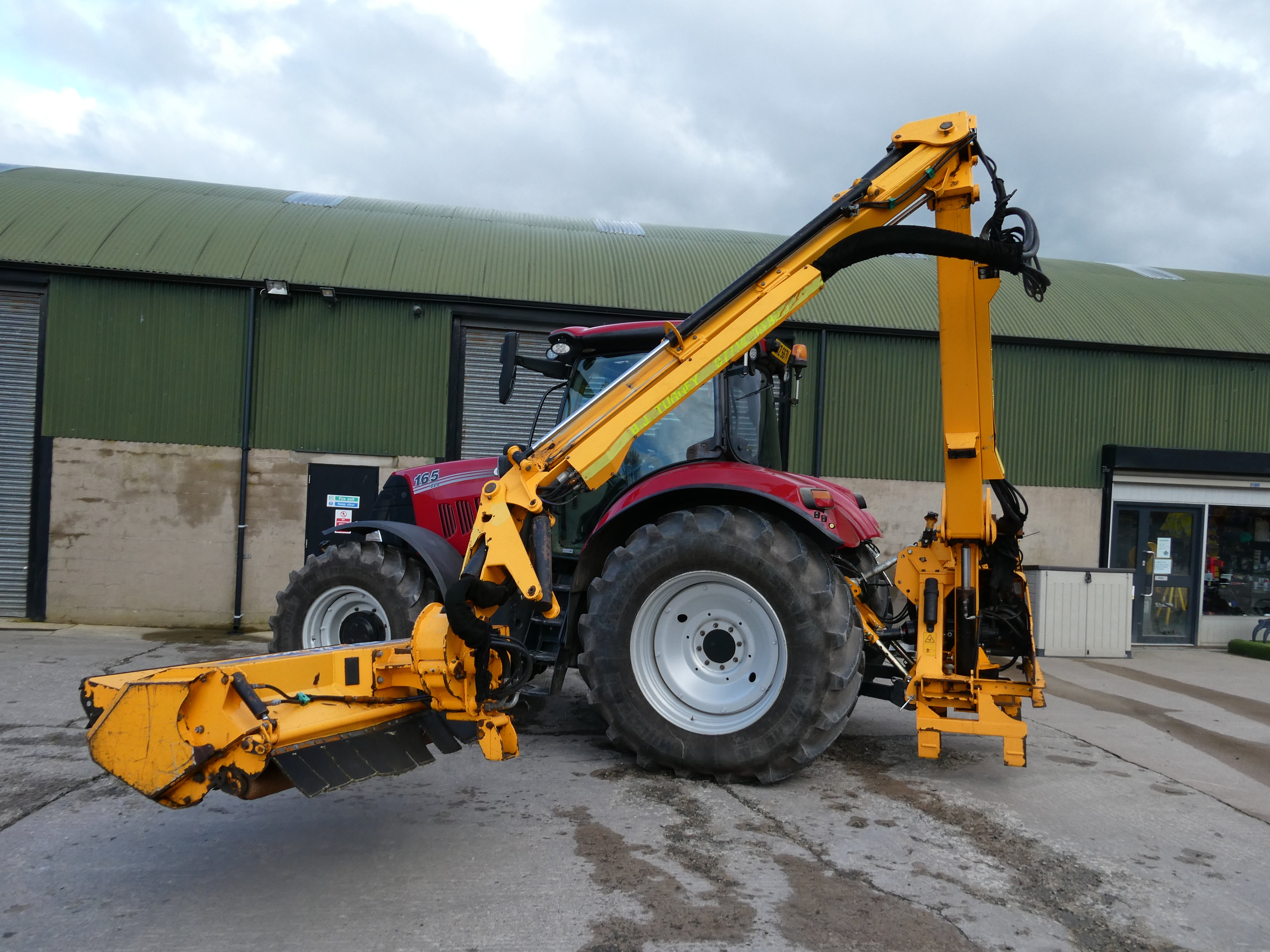 ShelbourneHD775VFR Hedgecutter waiting to be checked over