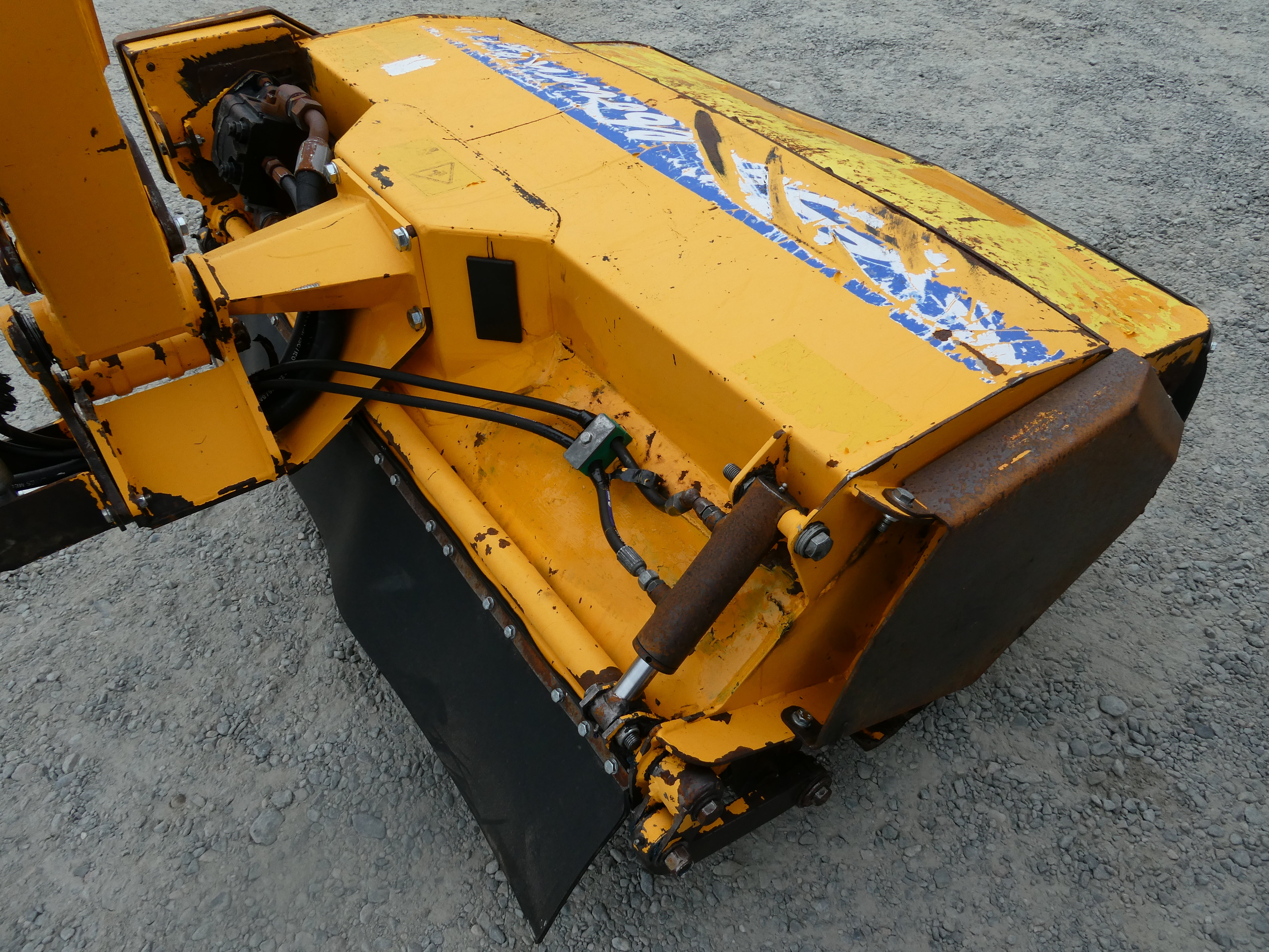 Shelbourne HD770 Hedgecutter