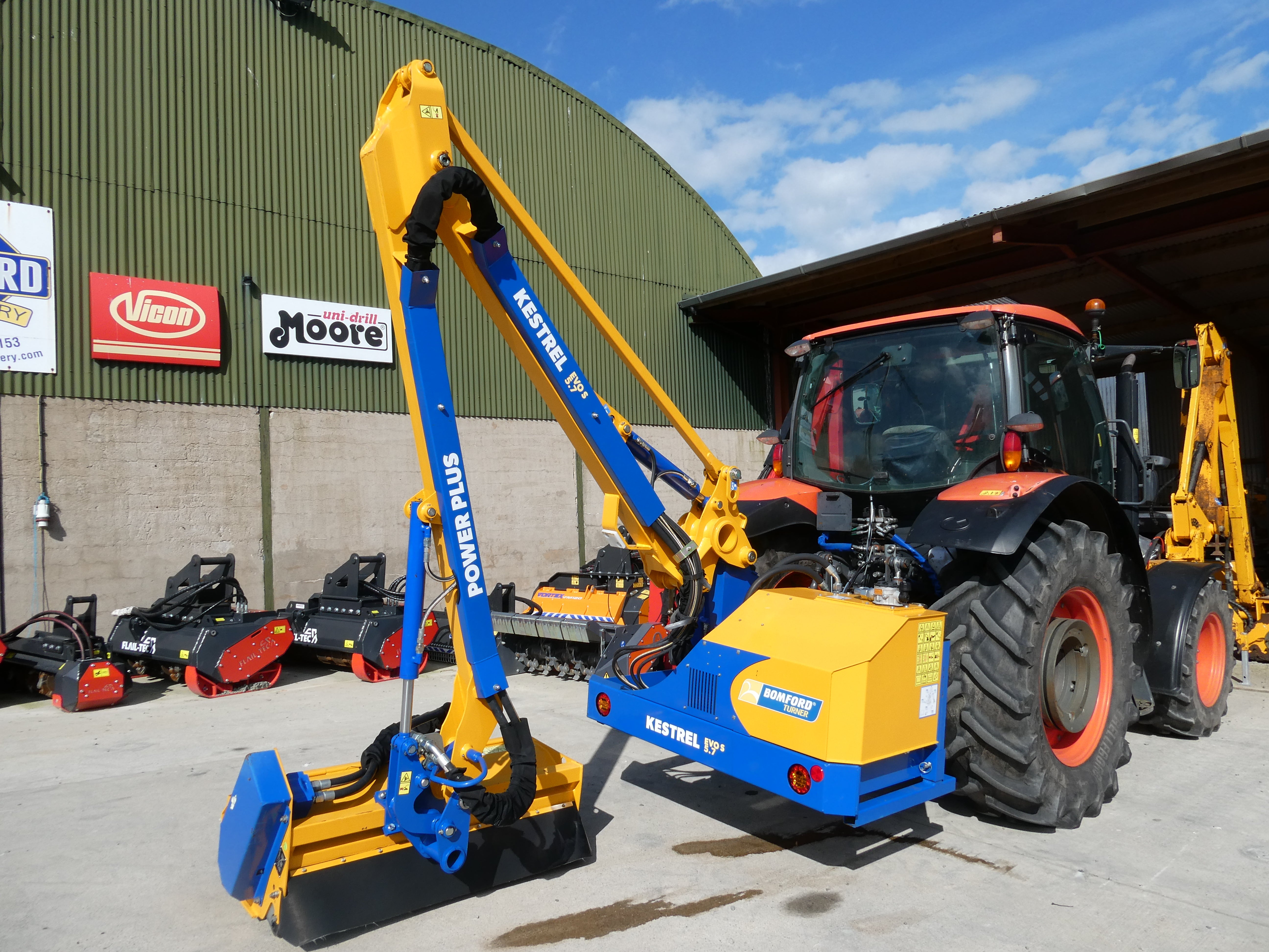 Bomford Kestrel Evo S 57 Hedgecutter 2023