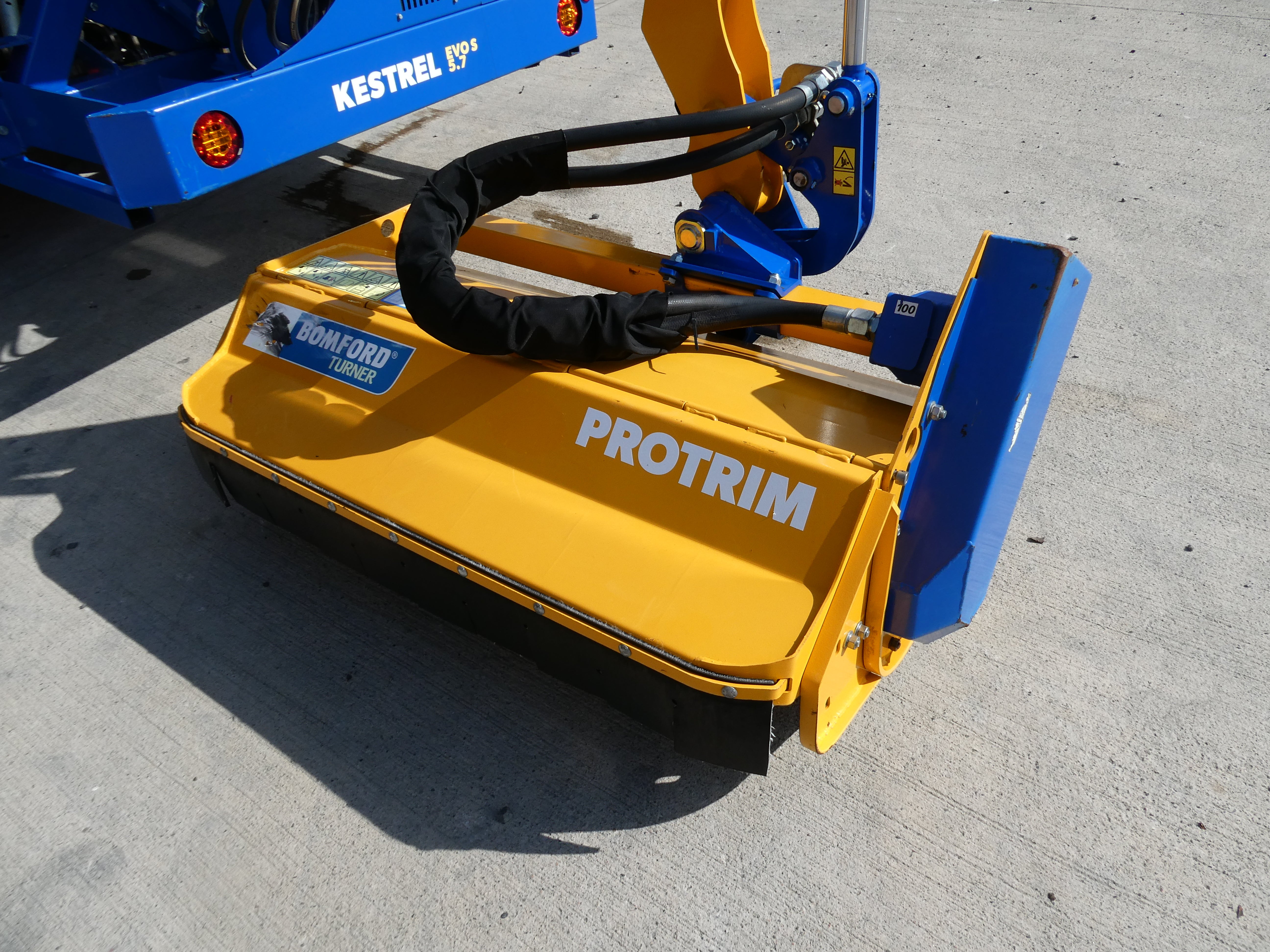 Bomford Kestrel Evo S 57 Hedgecutter 2023