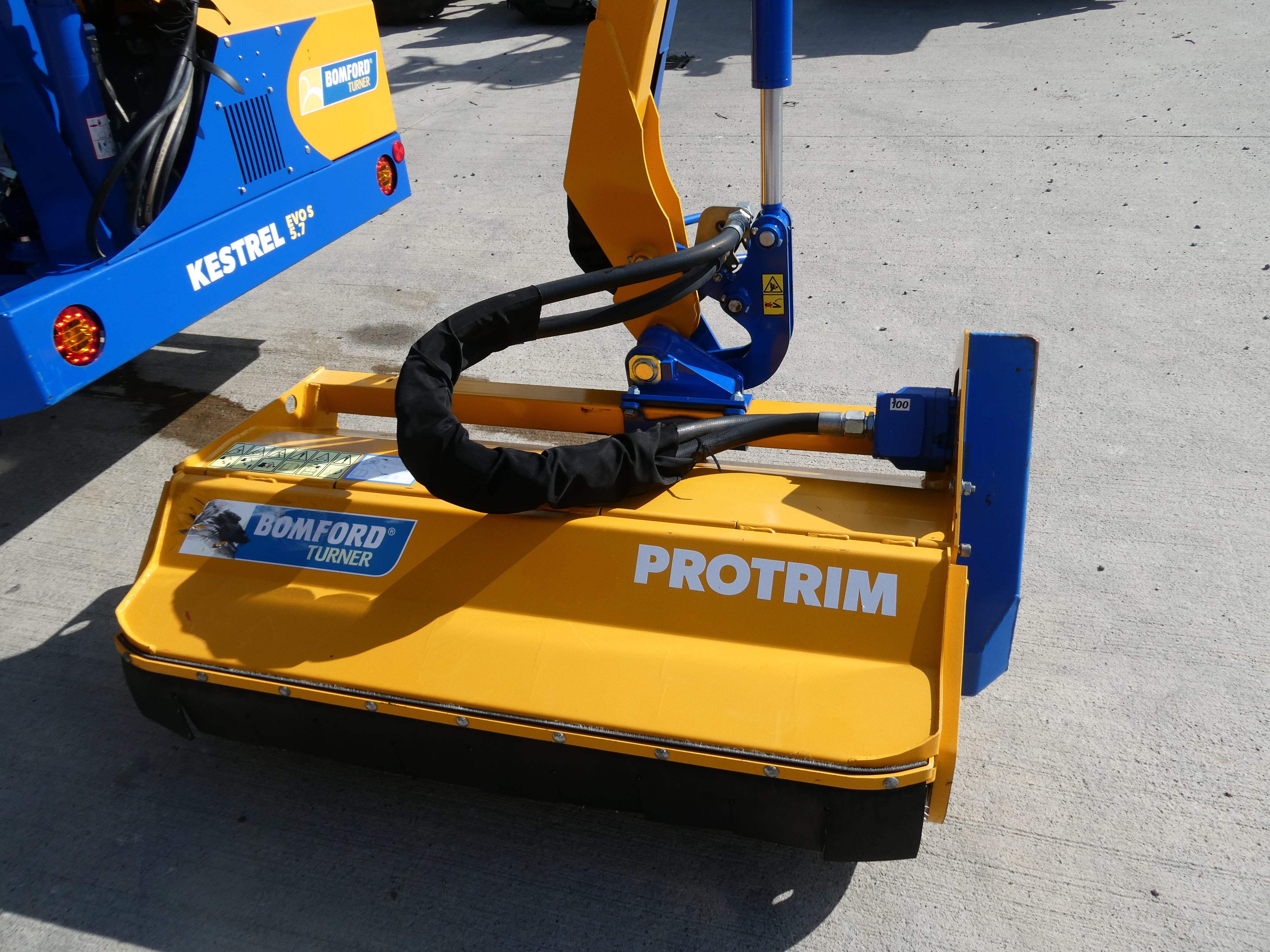 Bomford Kestrel Evo S 57 Hedgecutter 2023