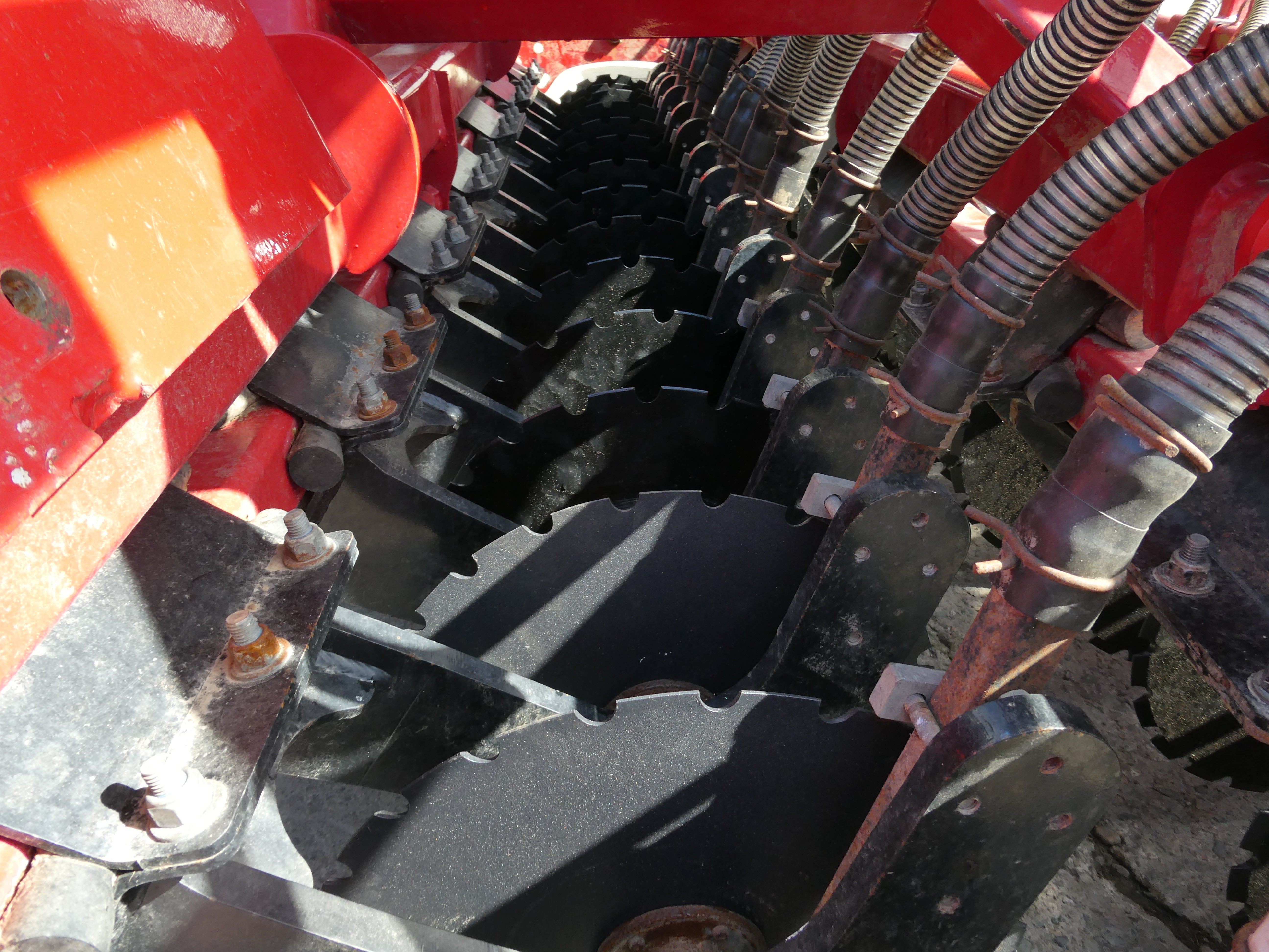 2020 Moore 32 row Grassland UniDrill