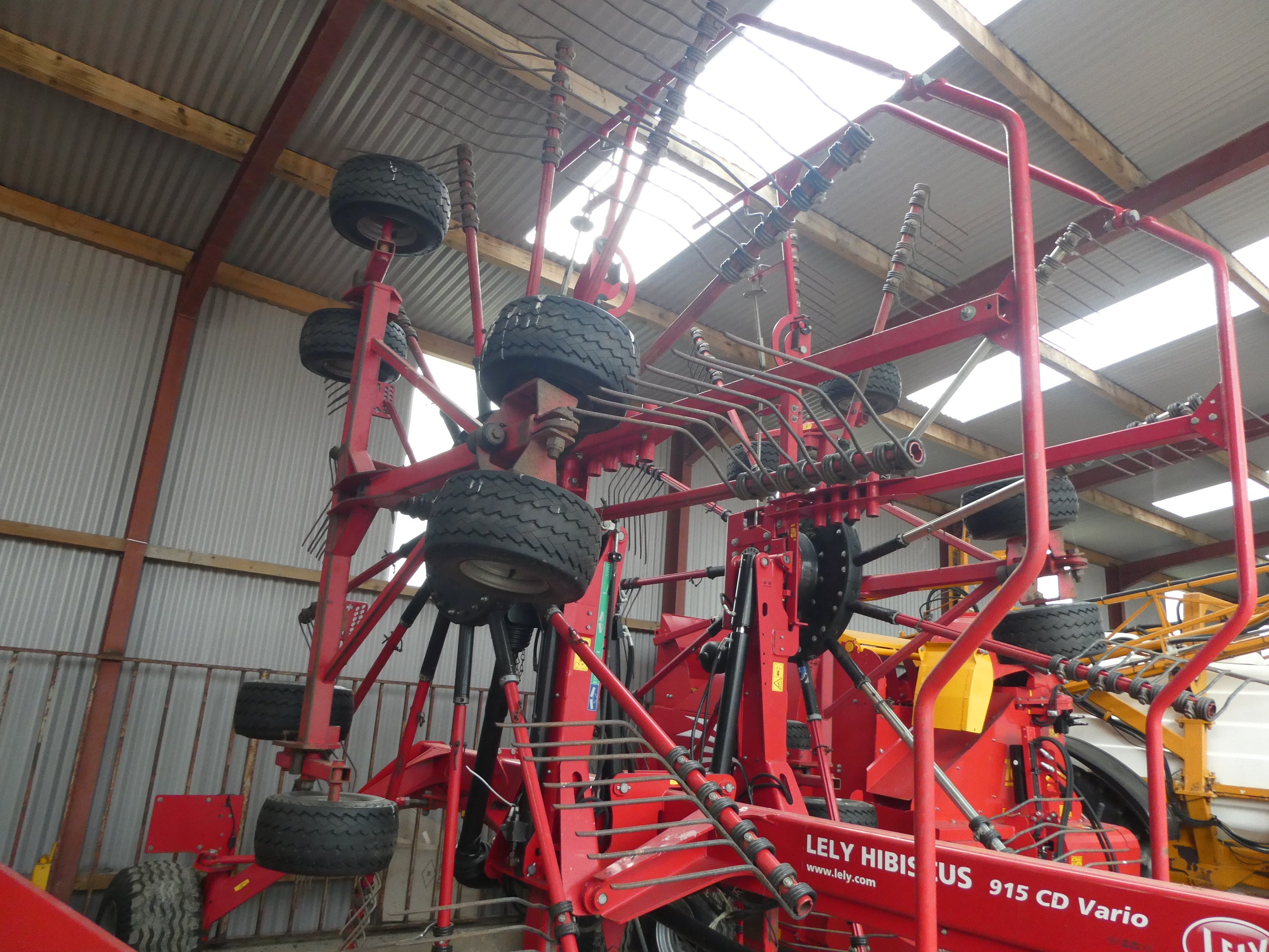 Lely Hibiscuis 915 Vario Rake