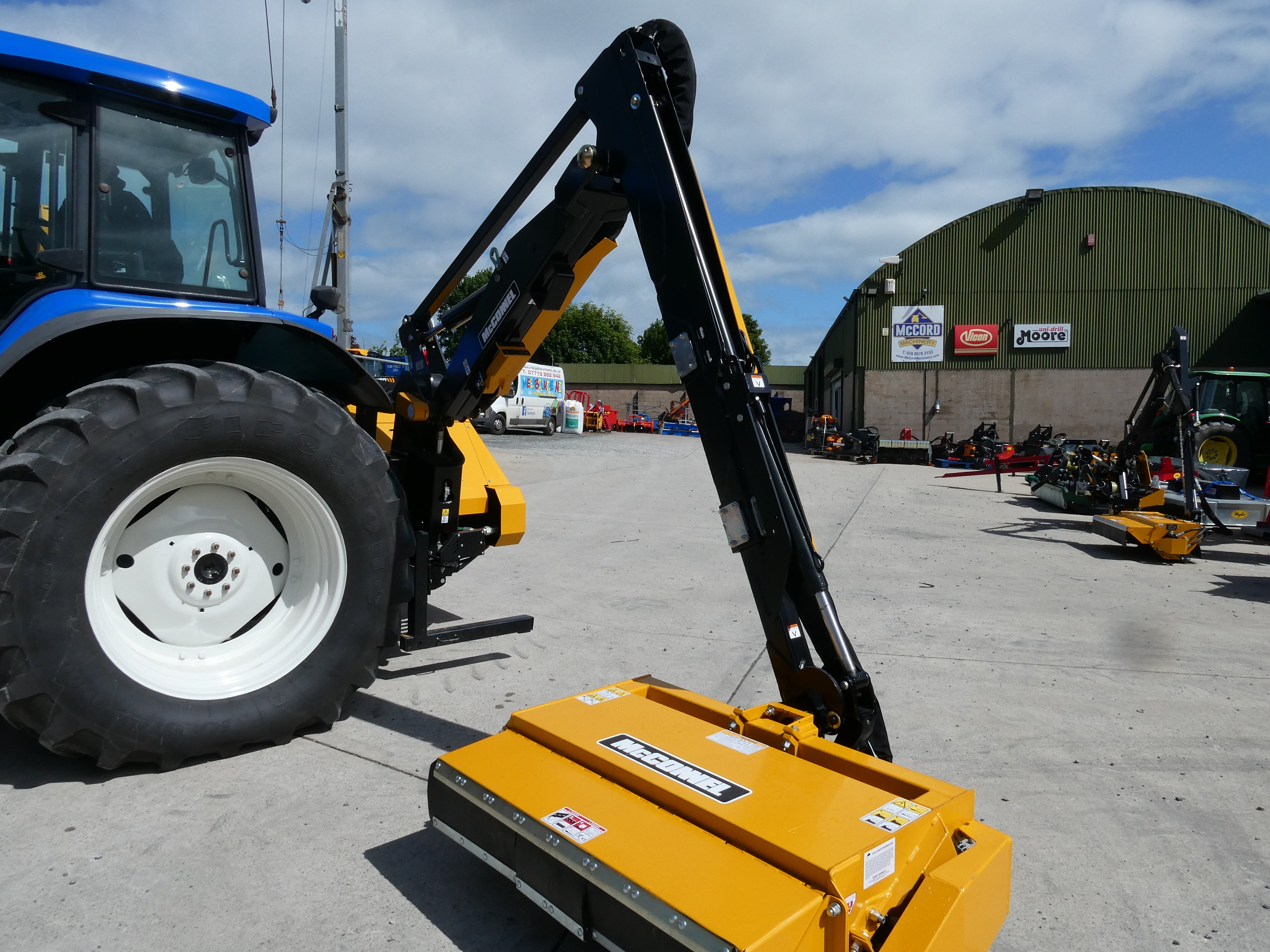 Unused McConnel PA6585 Hedgecutter
