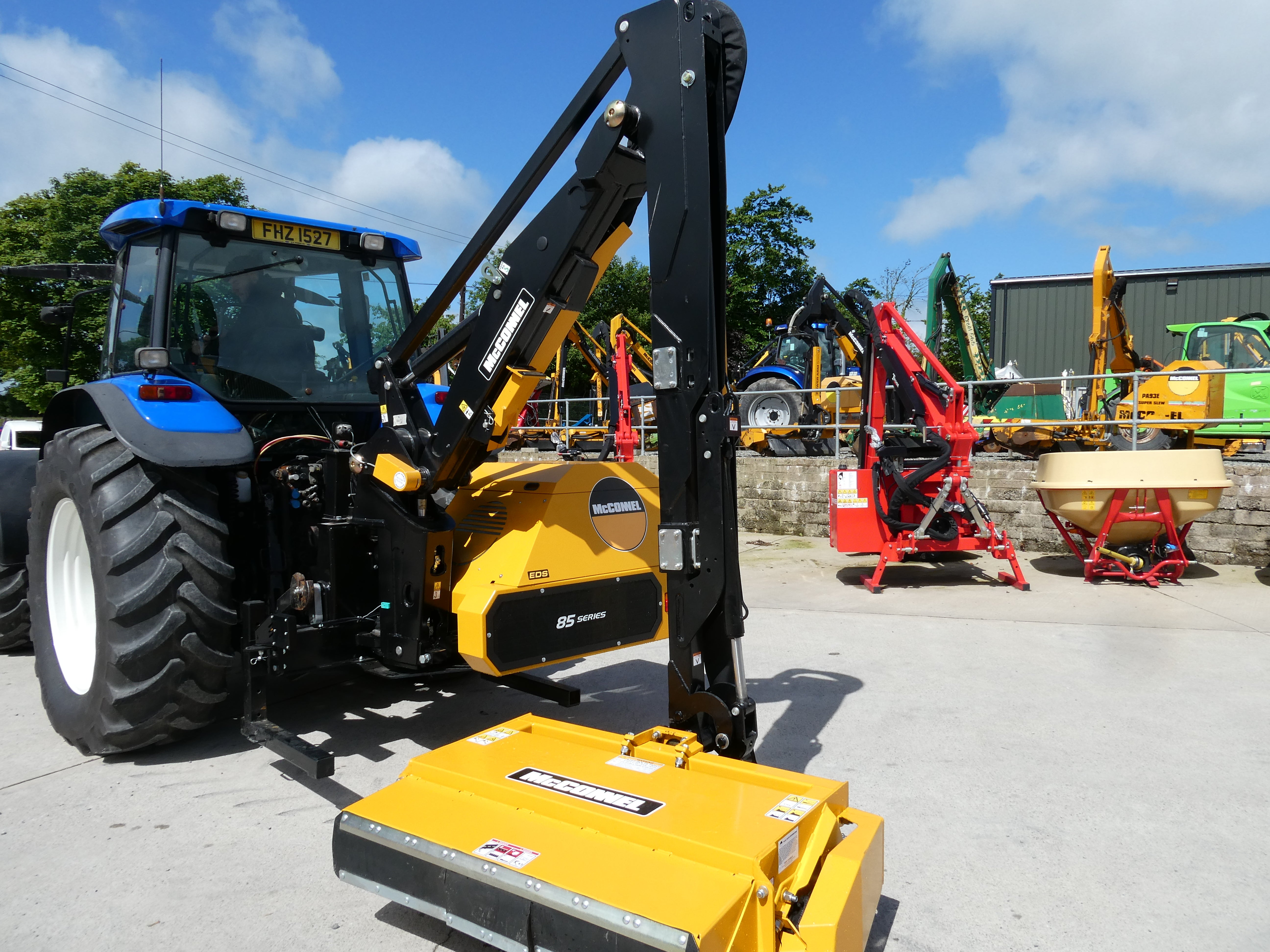 Unused McConnel PA6585 Hedgecutter