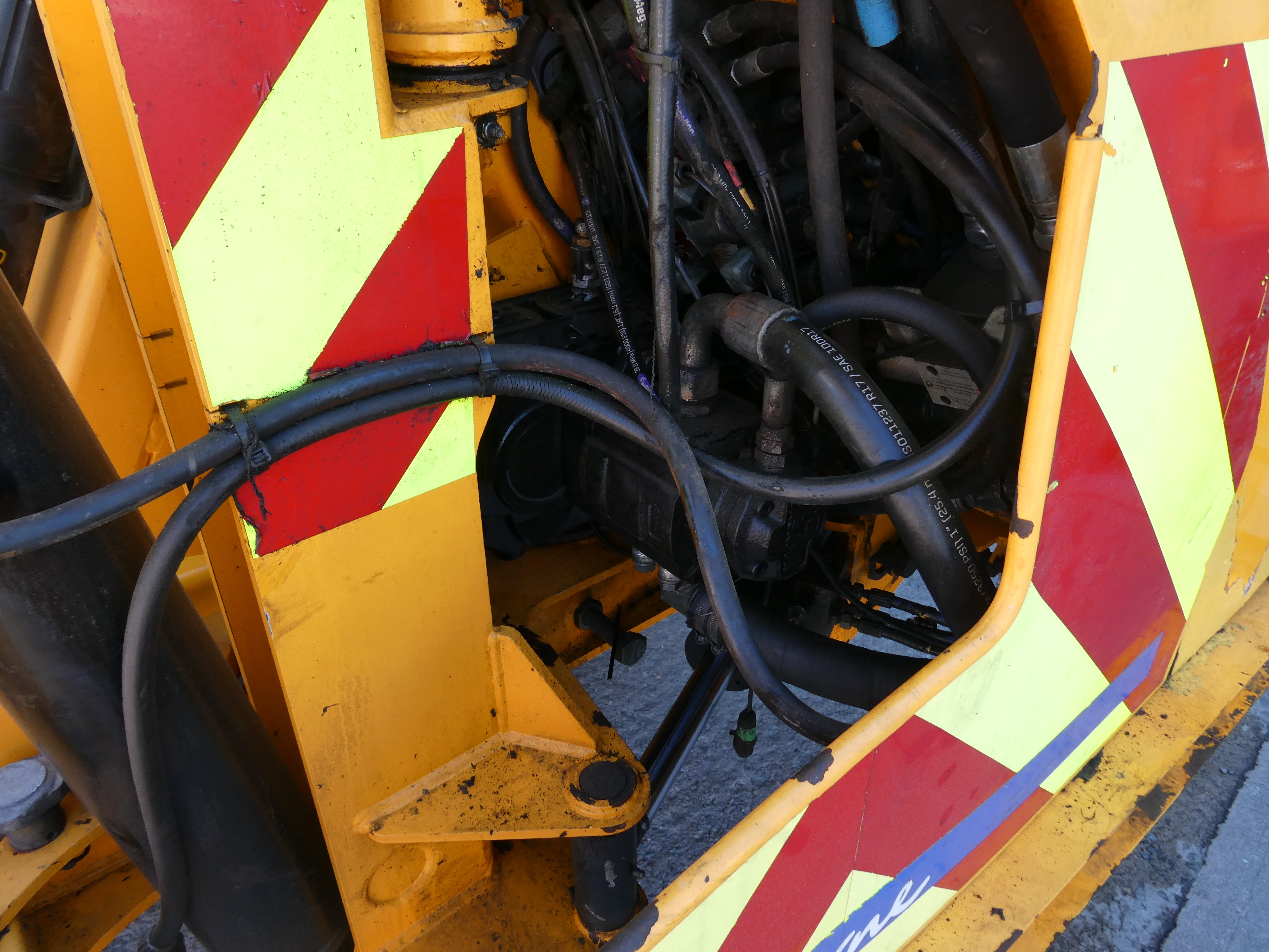 ShelbourneHD775VFR Hedgecutter