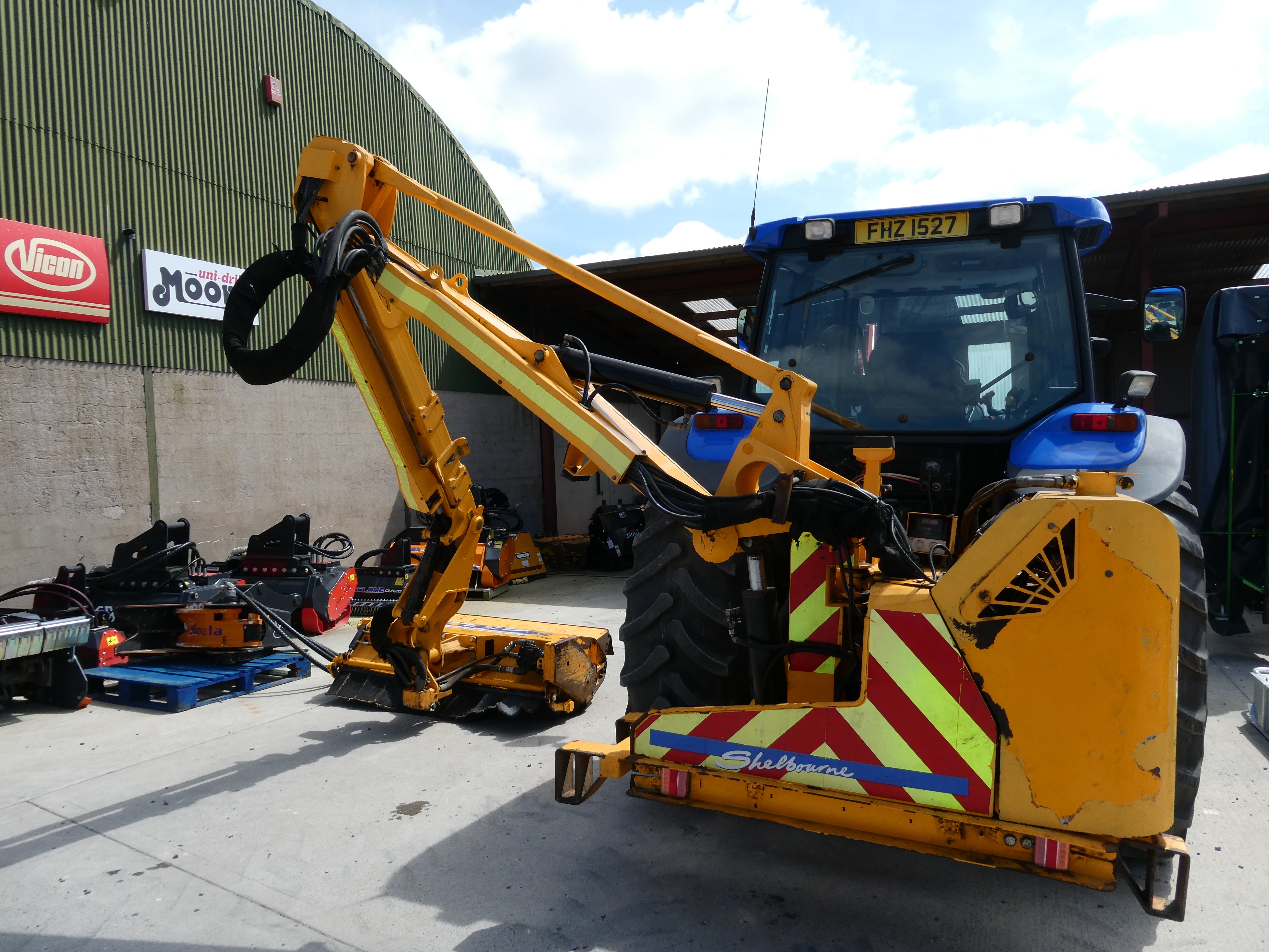 ShelbourneHD775VFR Hedgecutter
