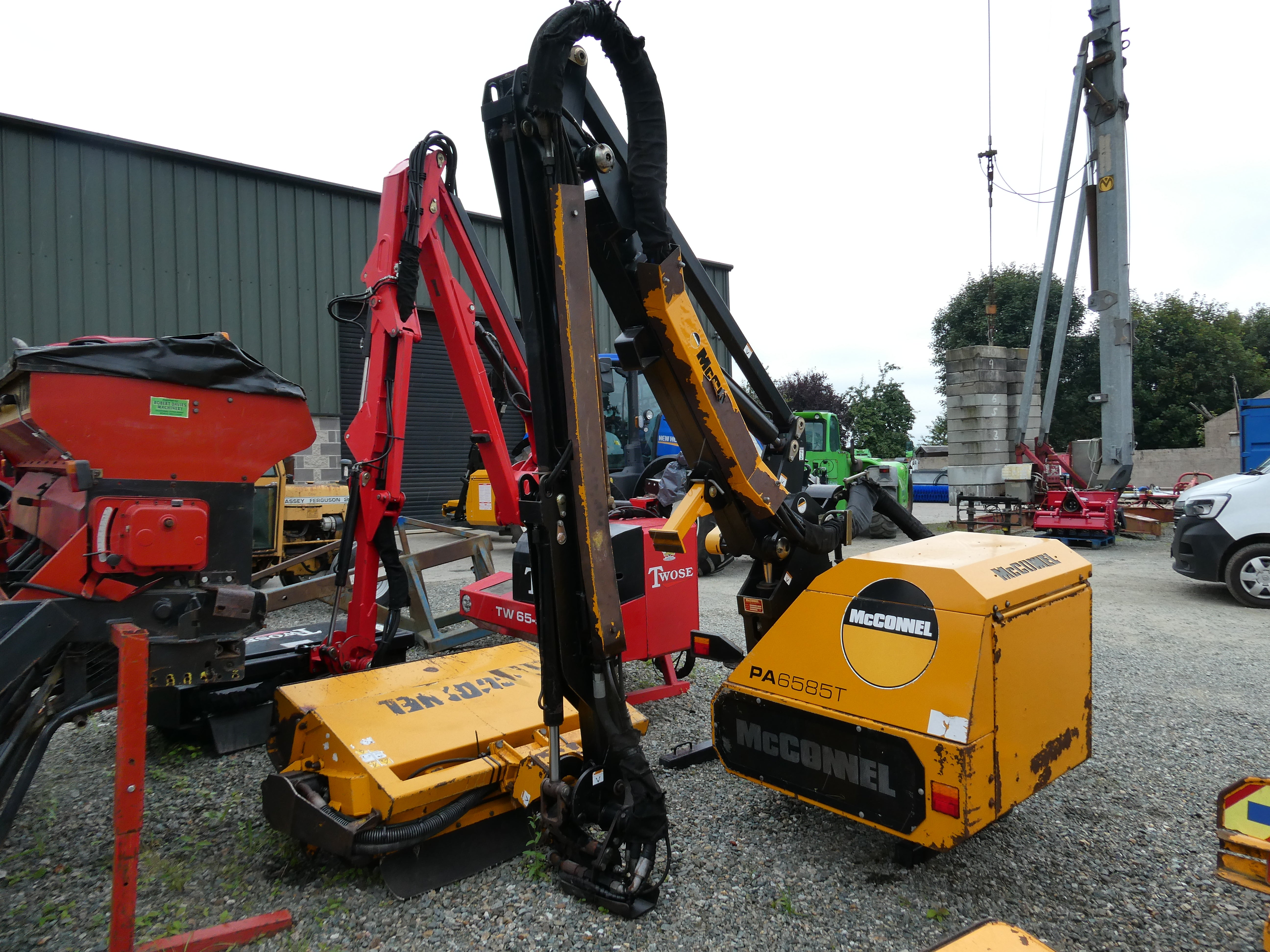 McConnel PA6585T Hedgecutter 2011
