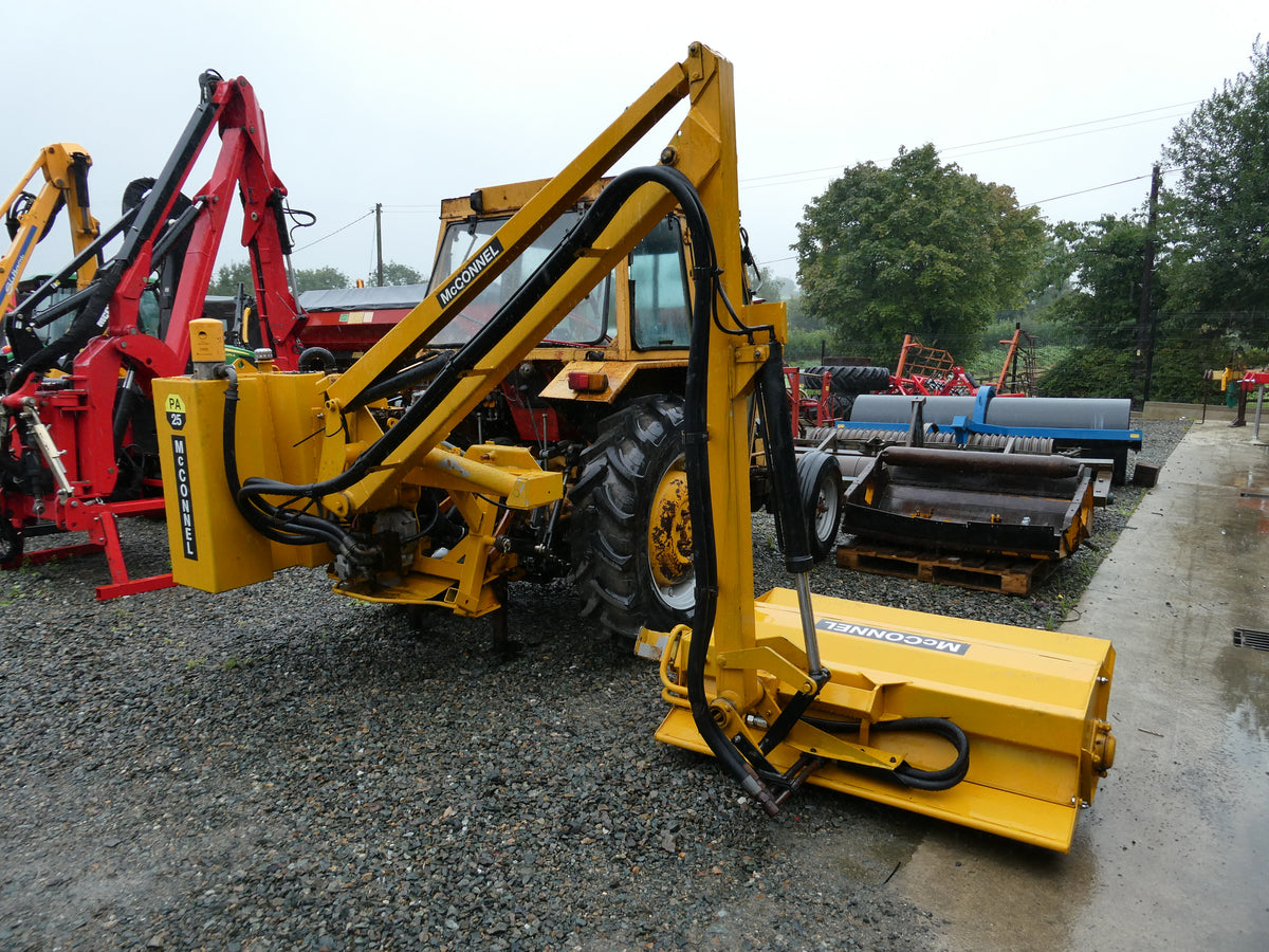 McConnel PA25 Hedgecutter