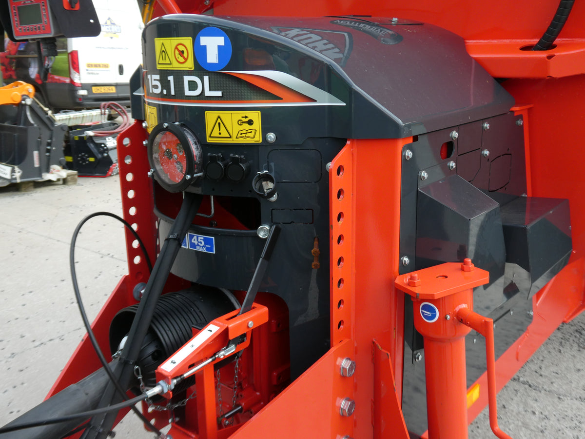 Kuhn 15.1 Tub feeder/Straw bedder
