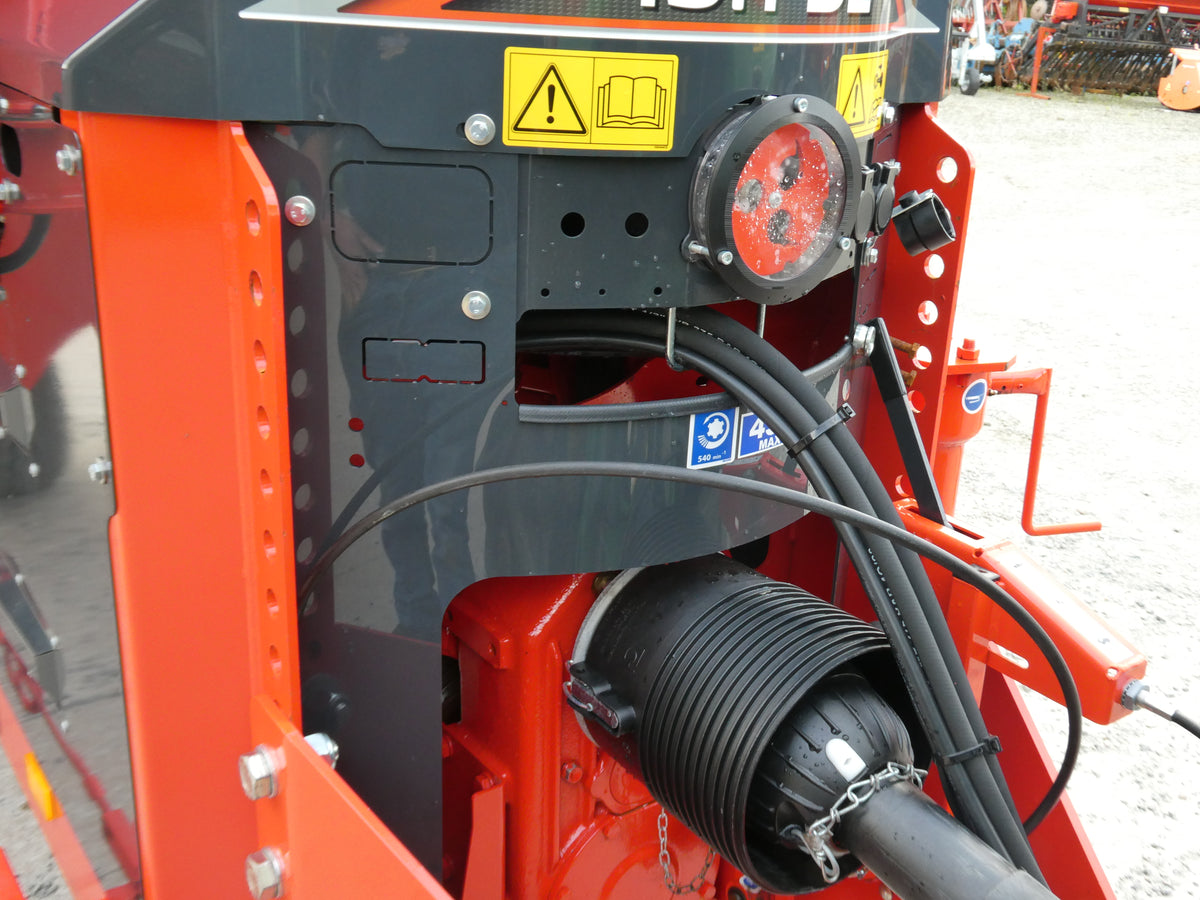 Kuhn 15.1 Tub feeder/Straw bedder