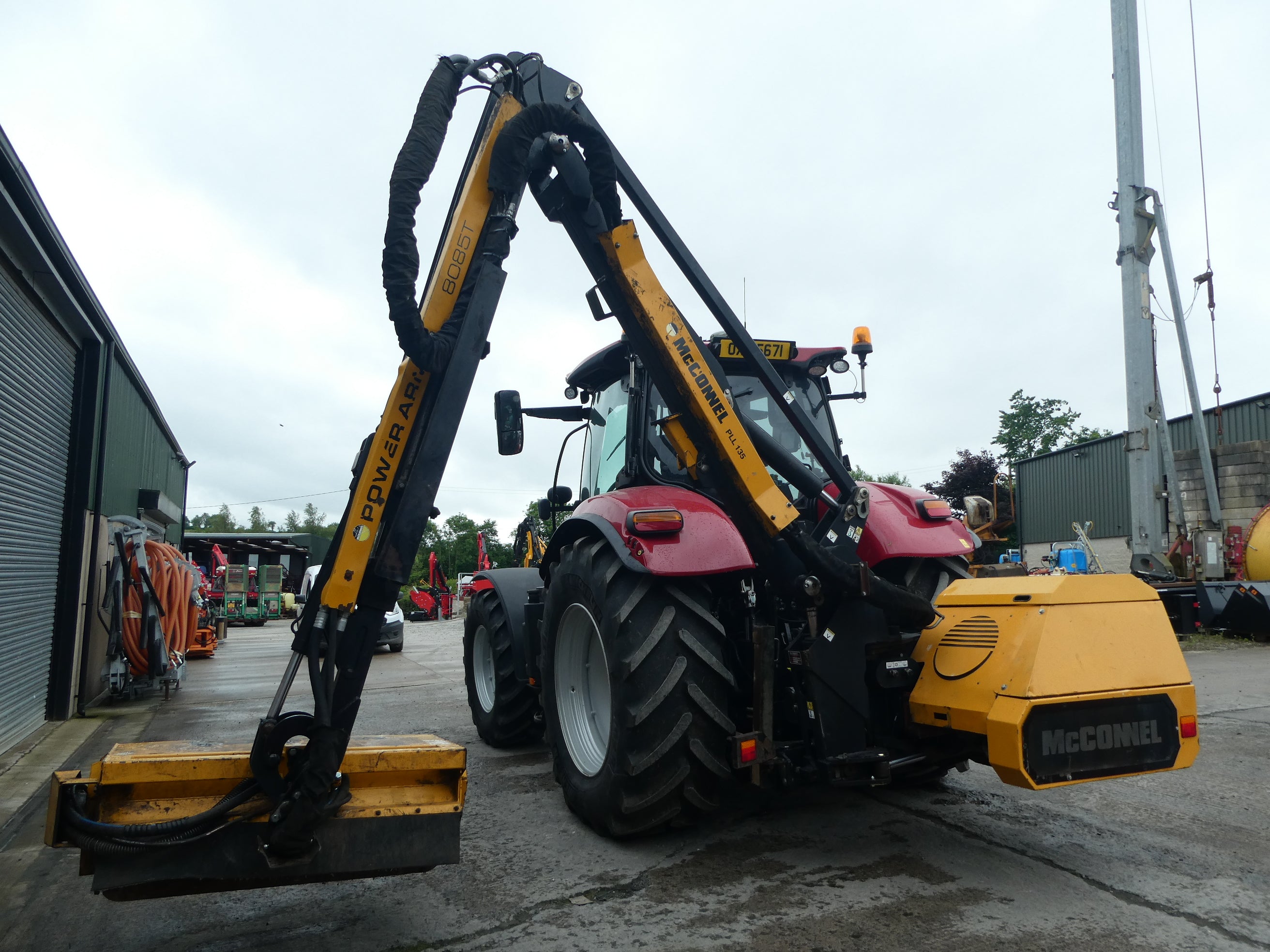 McConnel PA8085T Hedgecutter