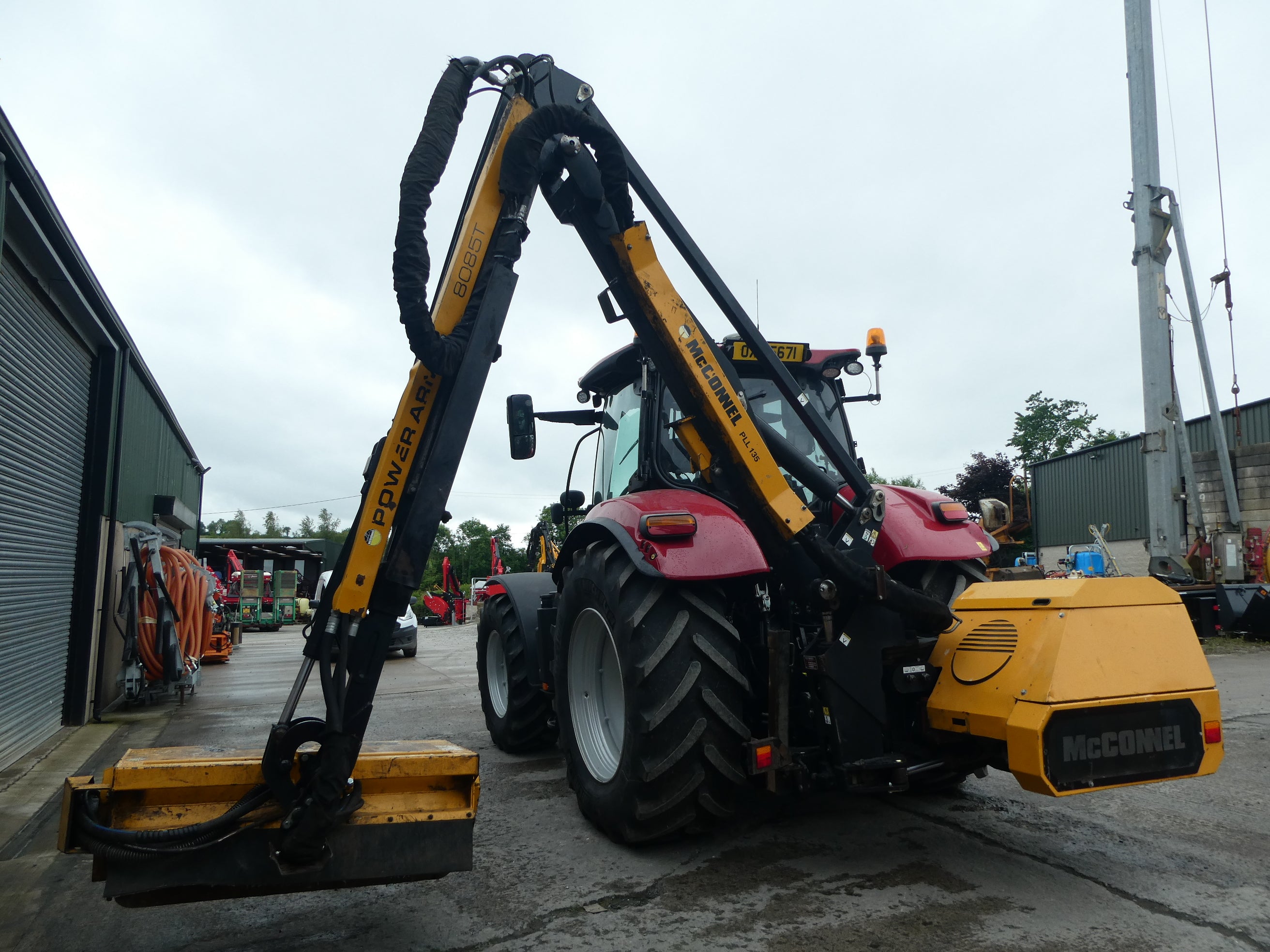 McConnel PA8085T Hedgecutter