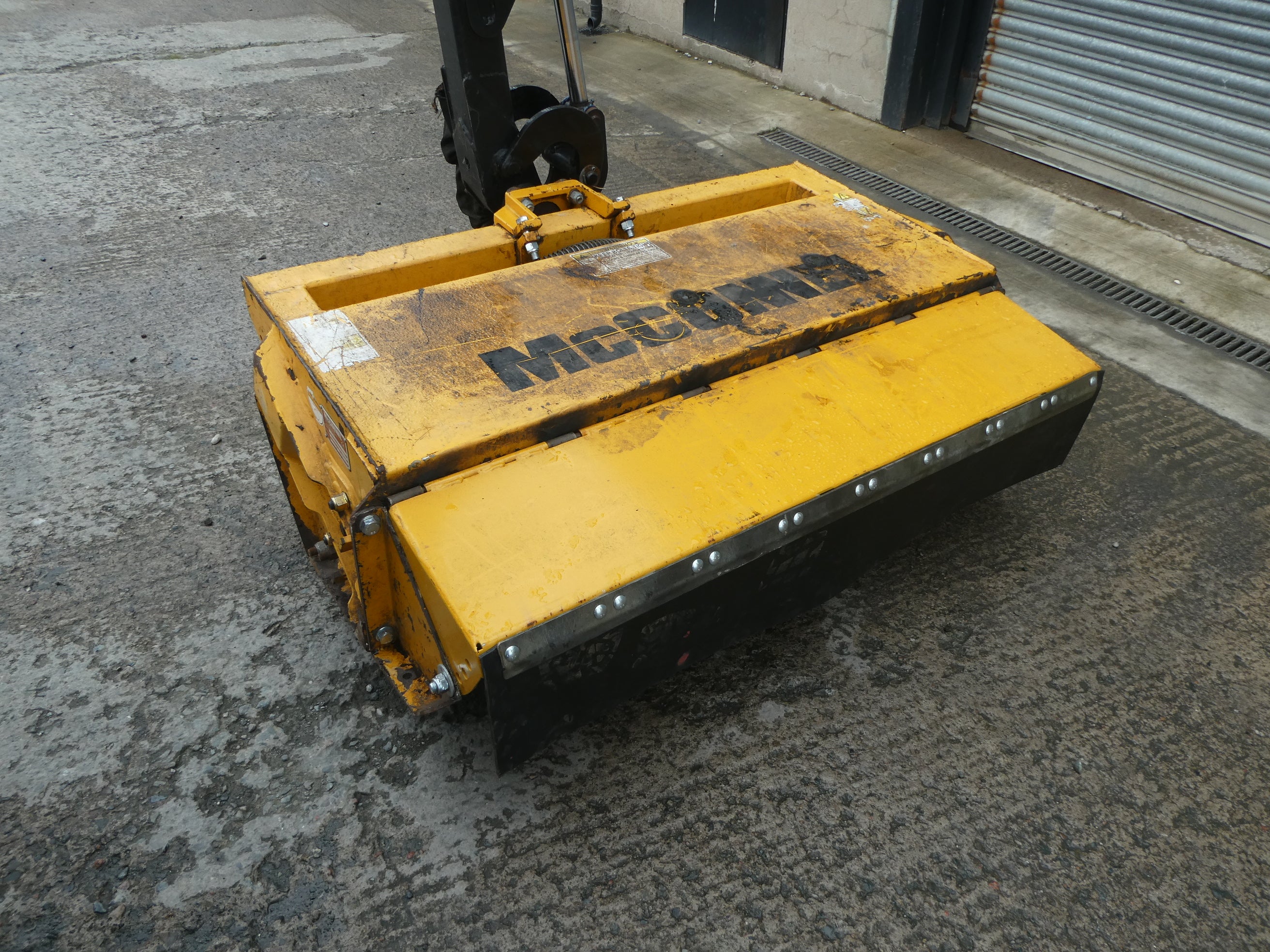 McConnel PA8085T Hedgecutter