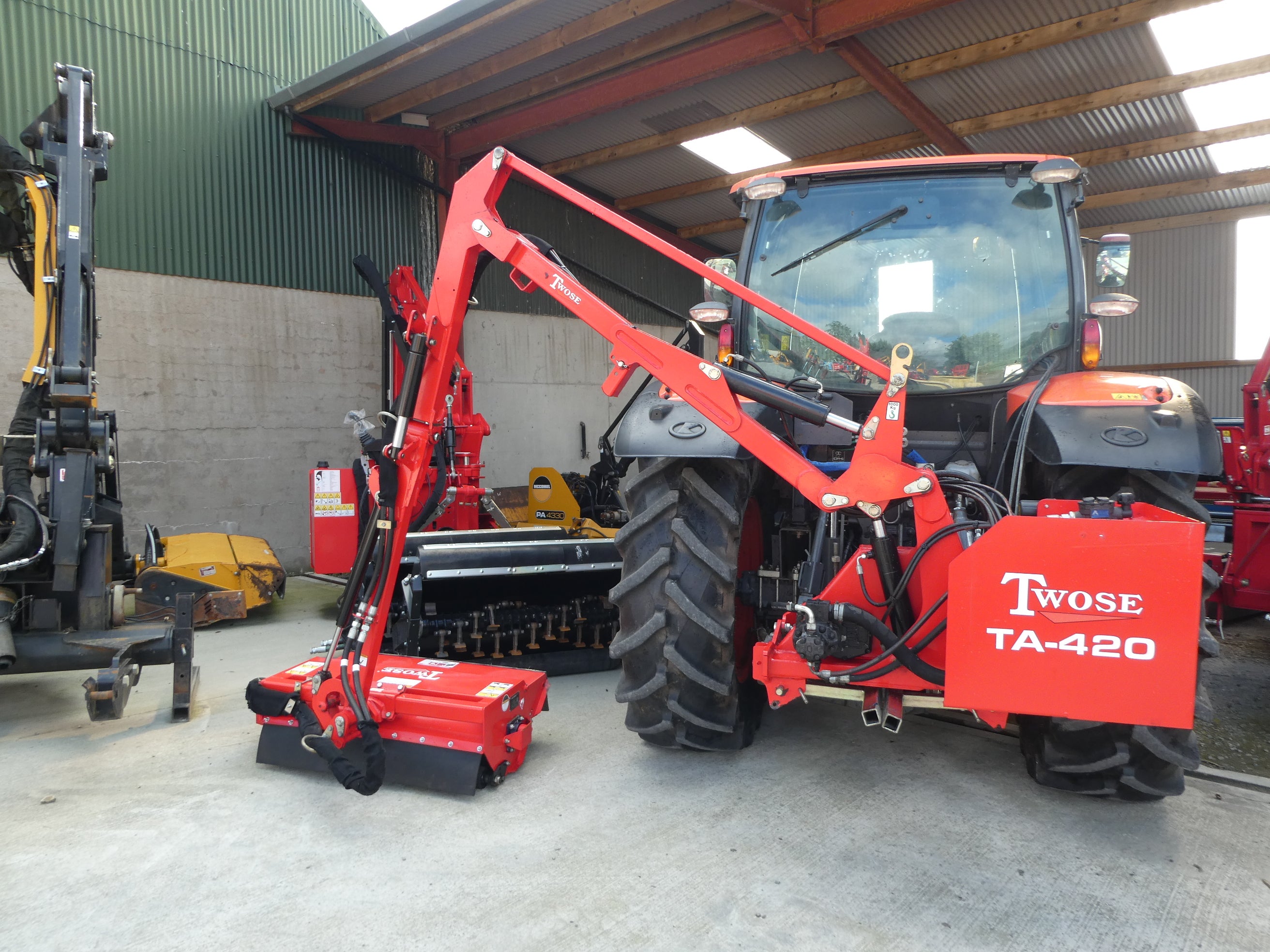 used Twose Ta420 Hedgecutter