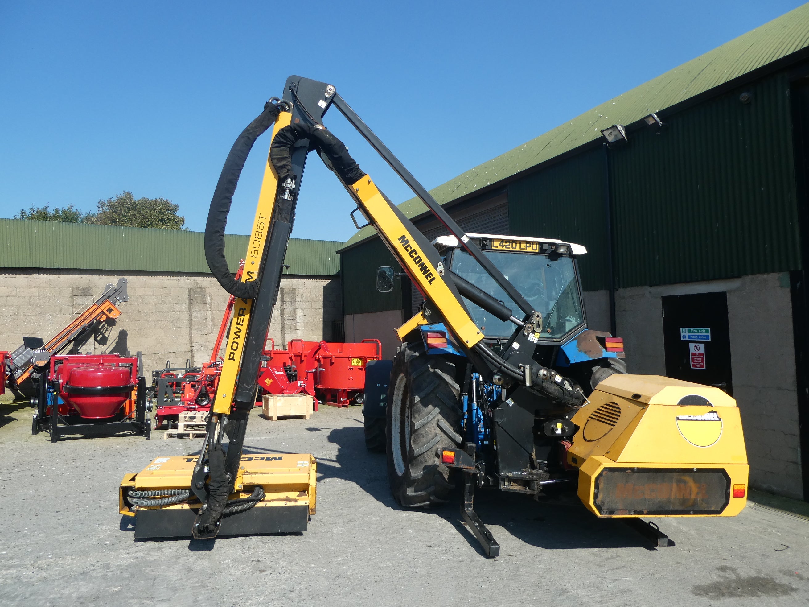 McConnel PA8085T Hedgecutter