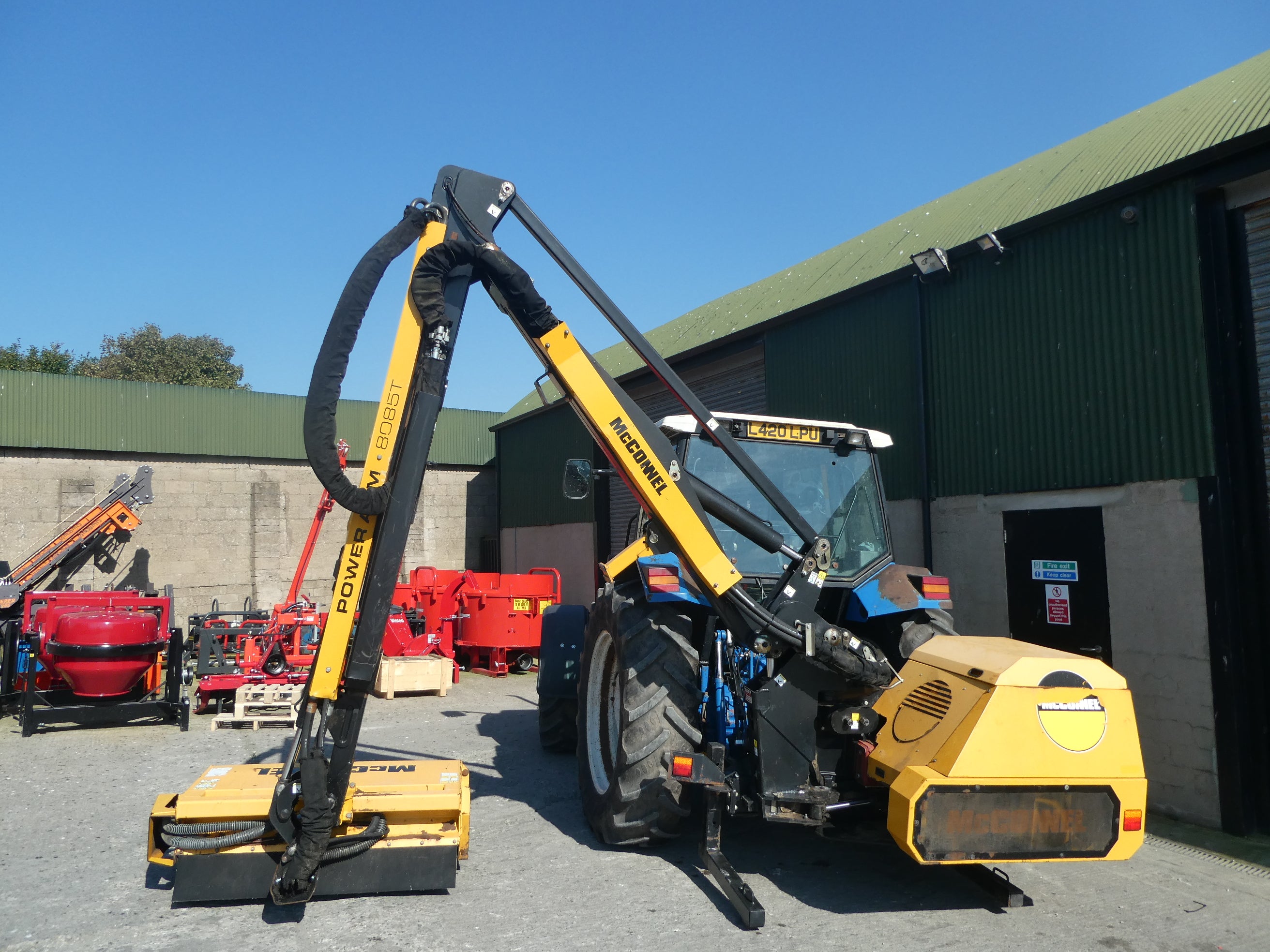 McConnel PA8085T Hedgecutter