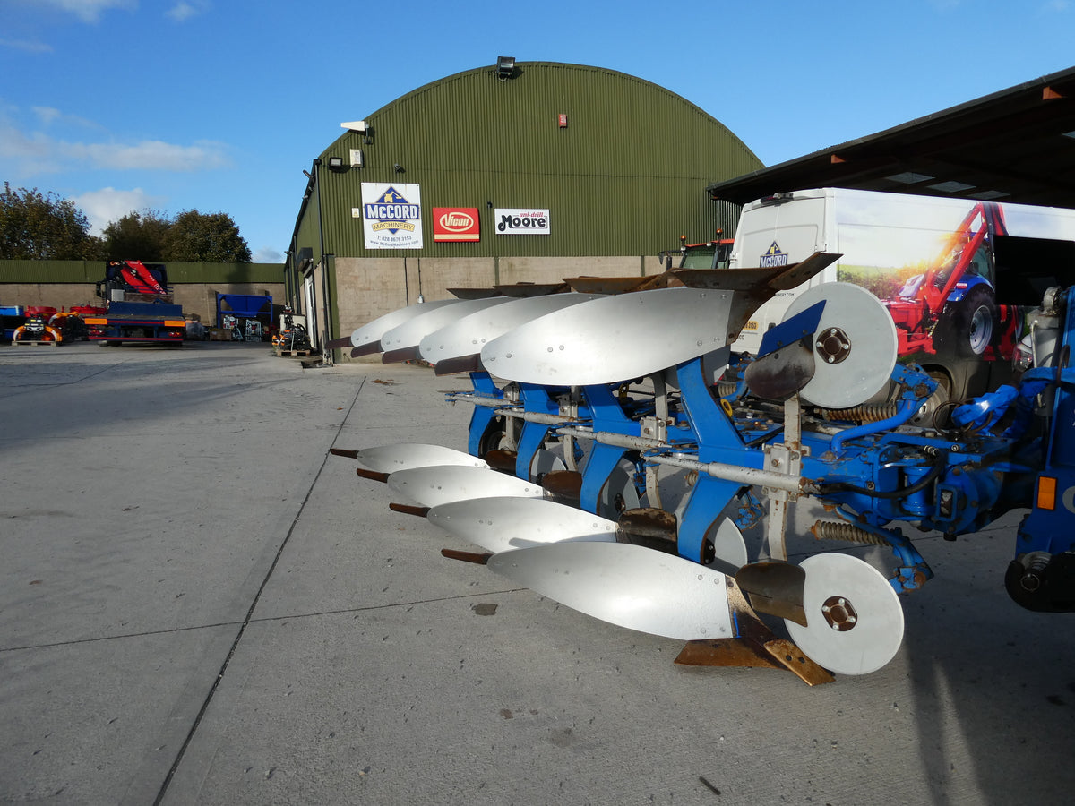 Overum 4F Reversible plough