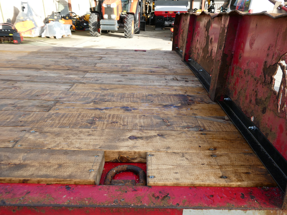 Cheiftan tandem axle low load trailer