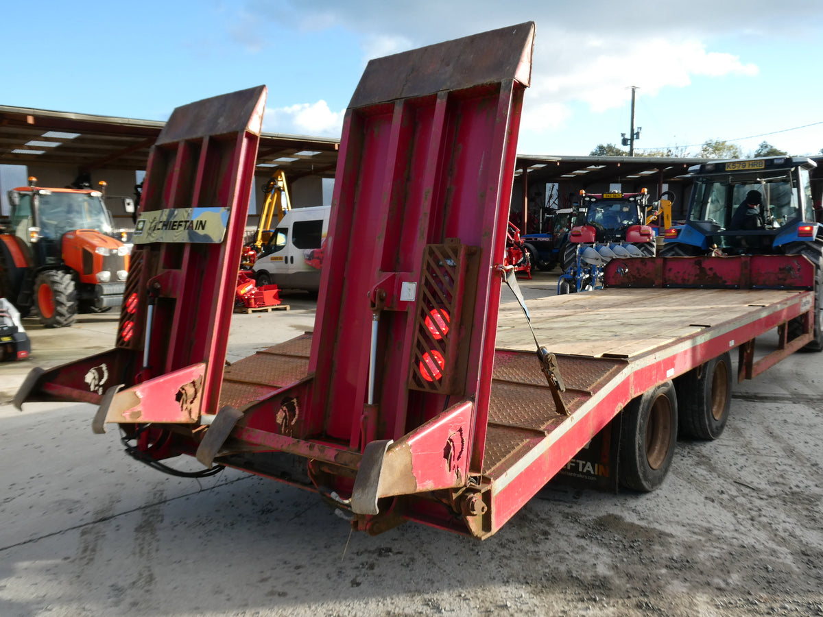 Cheiftan tandem axle low load trailer