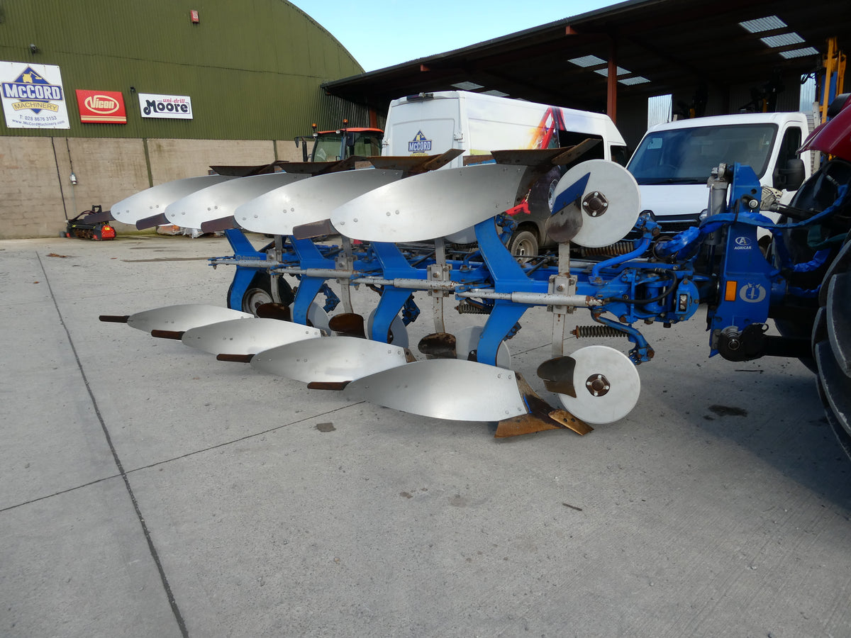 Overum 4F Reversible plough