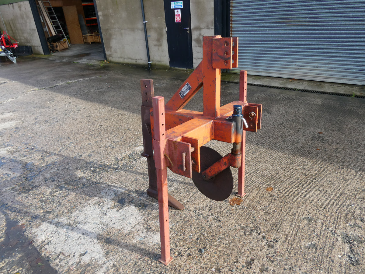 Browns single leg subsoiler