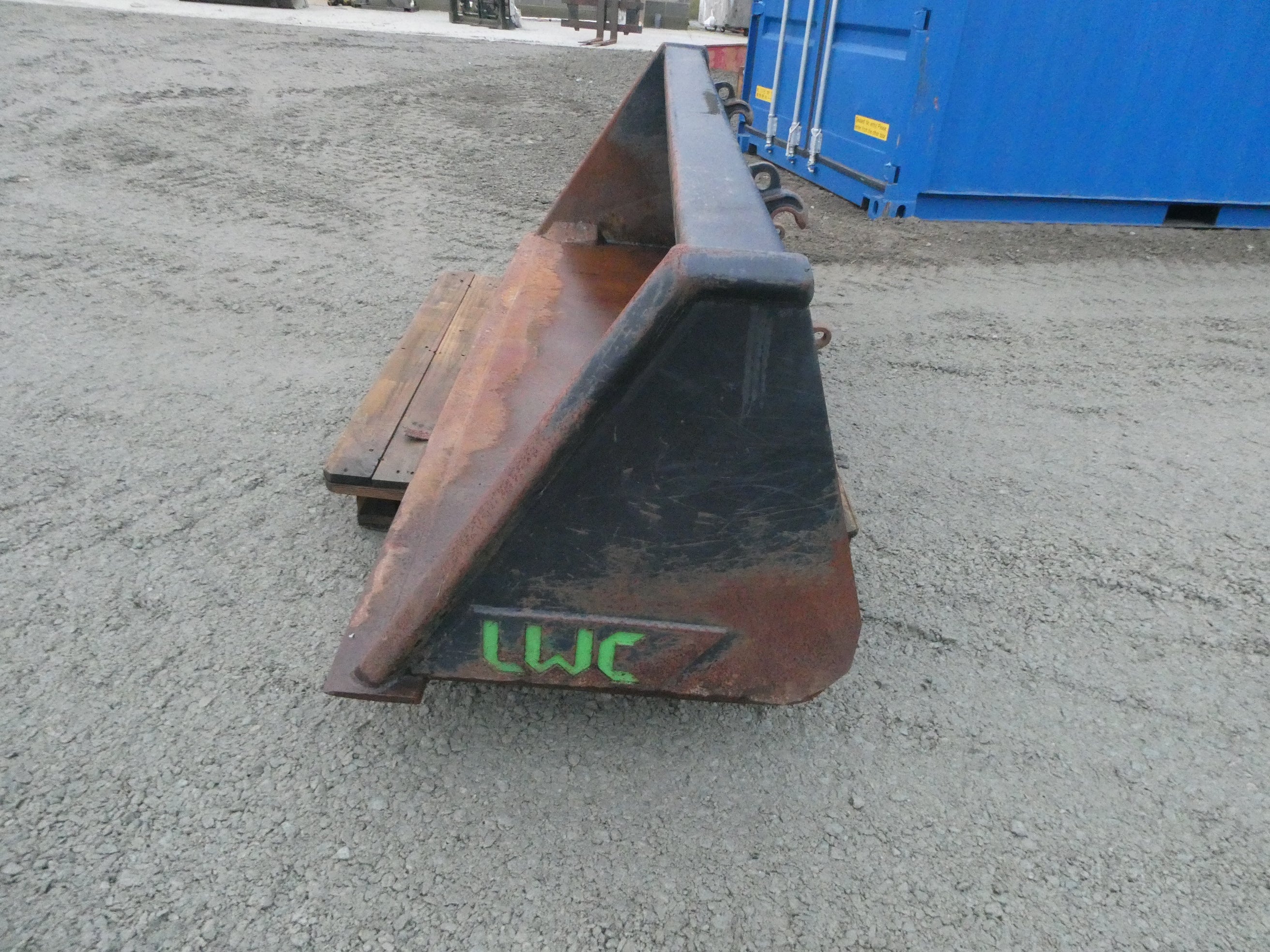 7ft6 heavy duty loader bucket