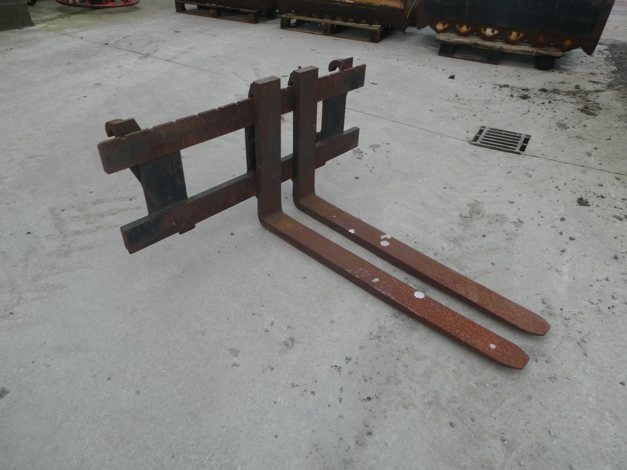 Slewtec Pallet forks