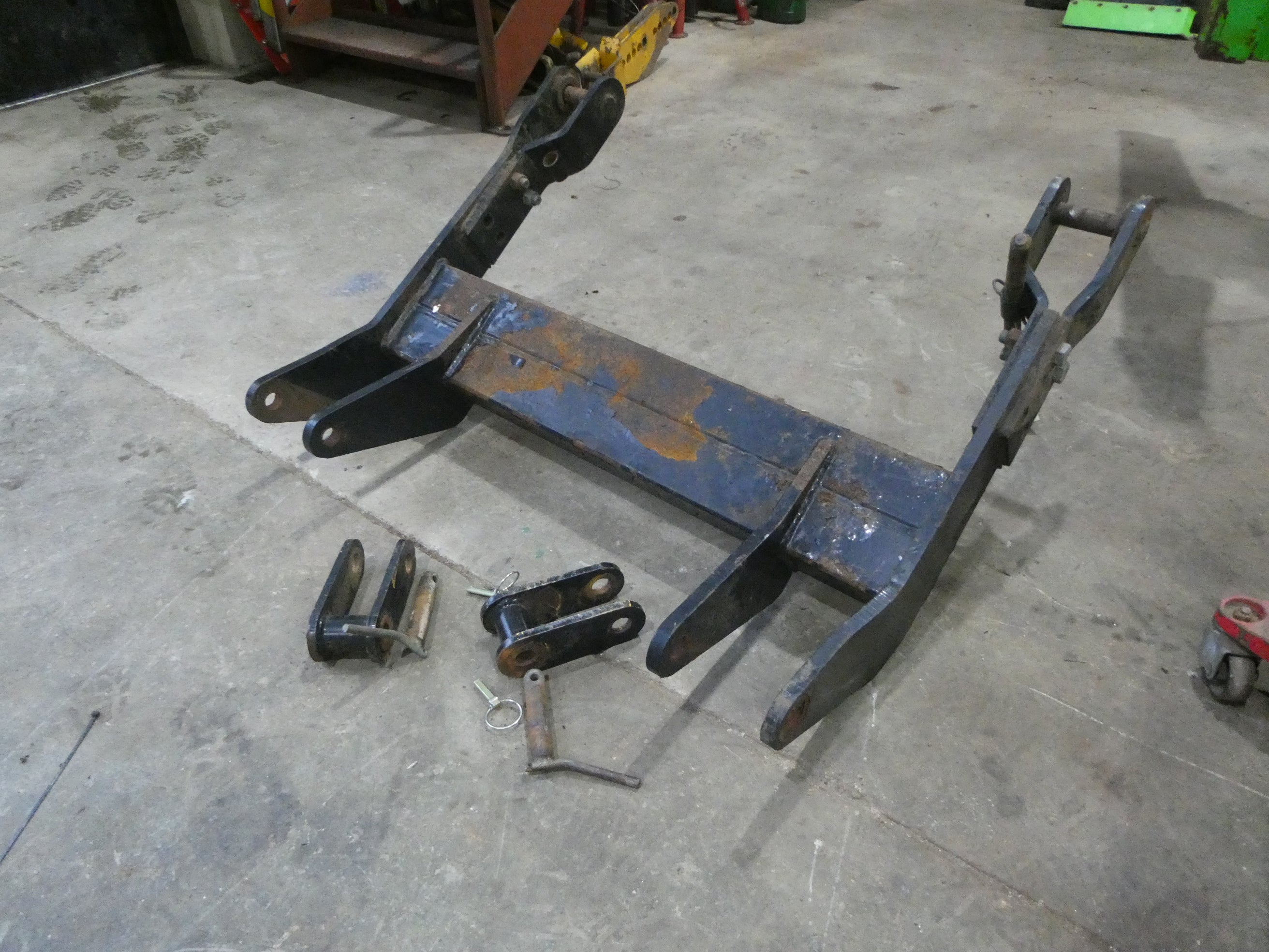 Used Sub Frame linkage kit for Twose Hedgecutter