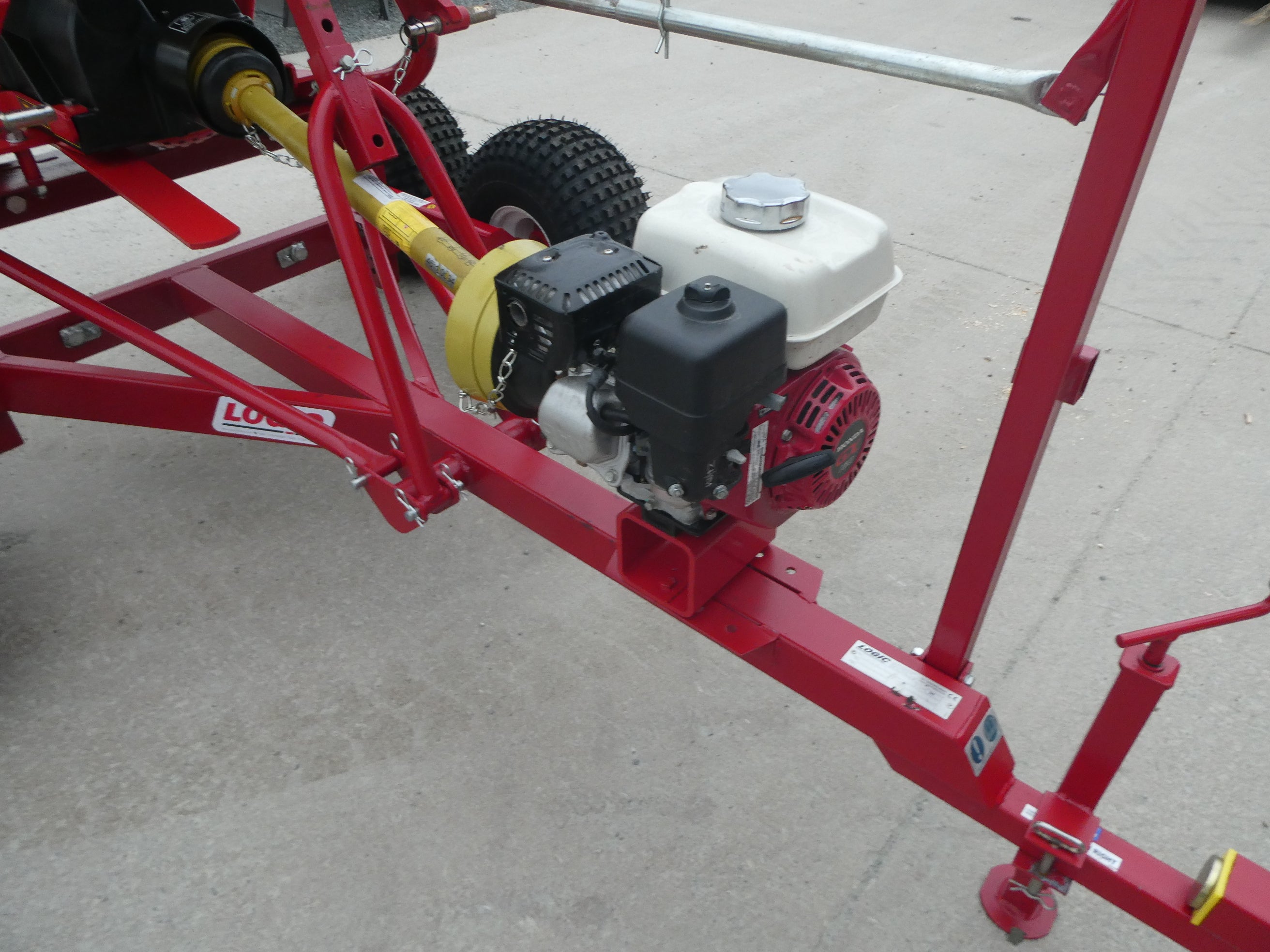 Logic ATV Chasis and Vicon PS504 Wag tail sower