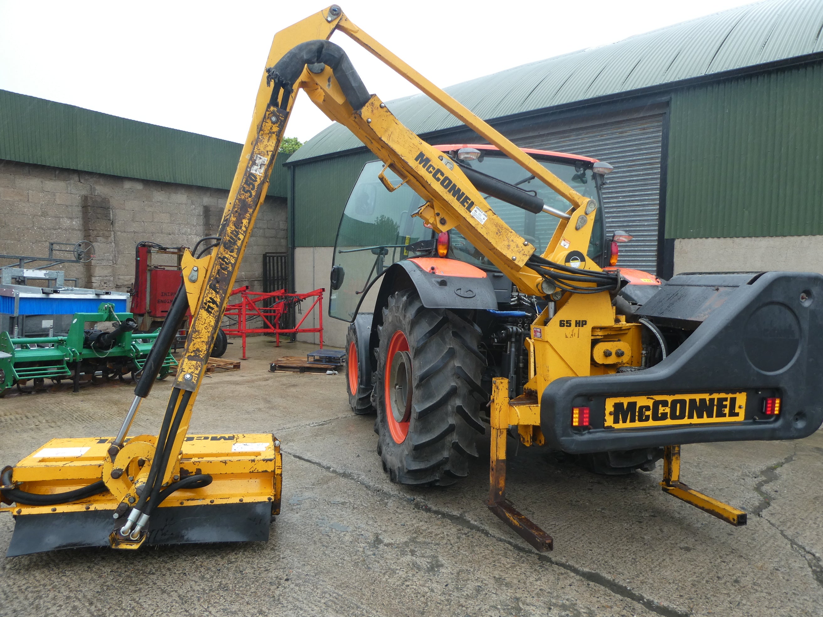 McConnel PA550 Hedgecutter