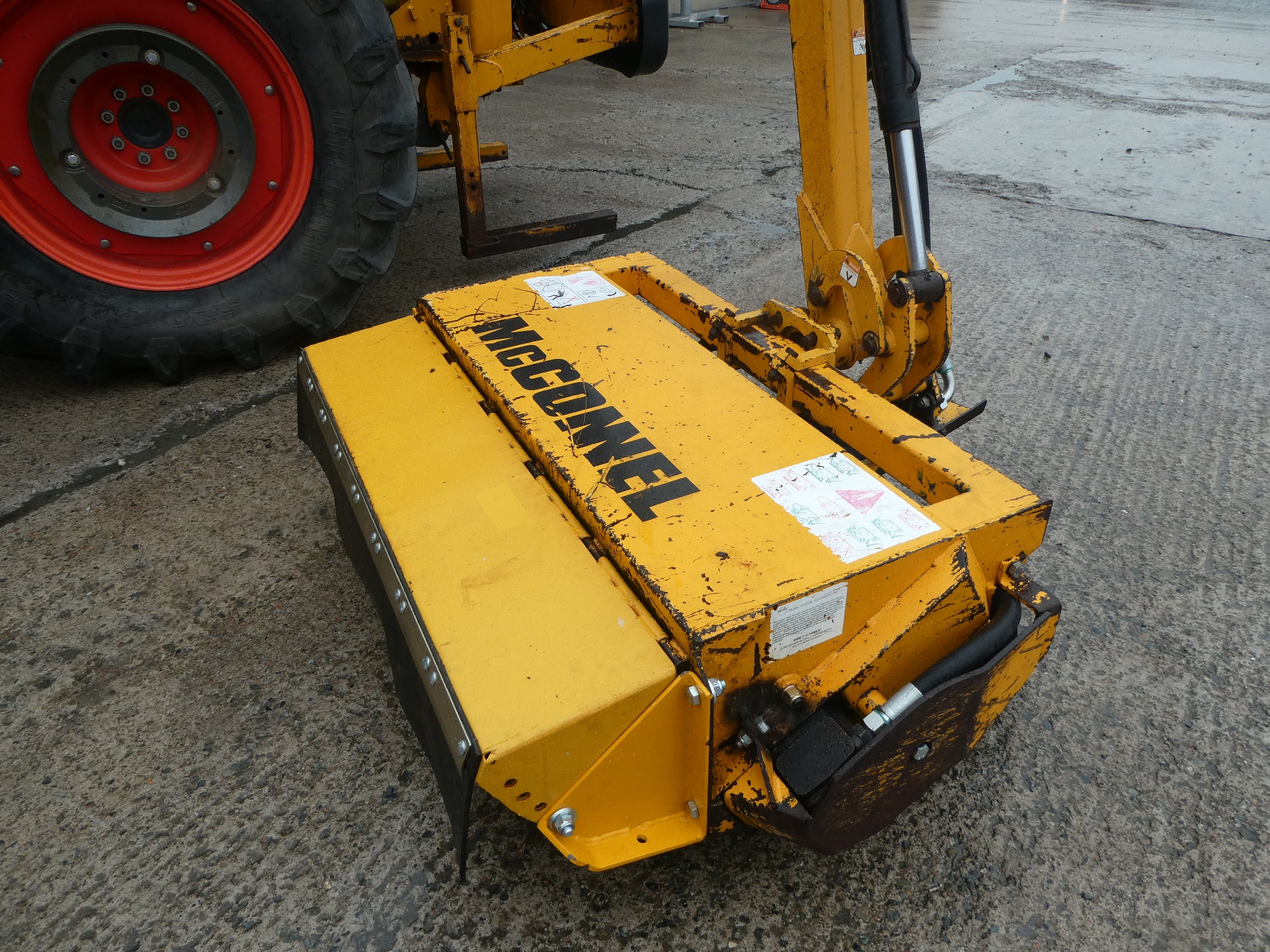 McConnel PA550 Hedgecutter