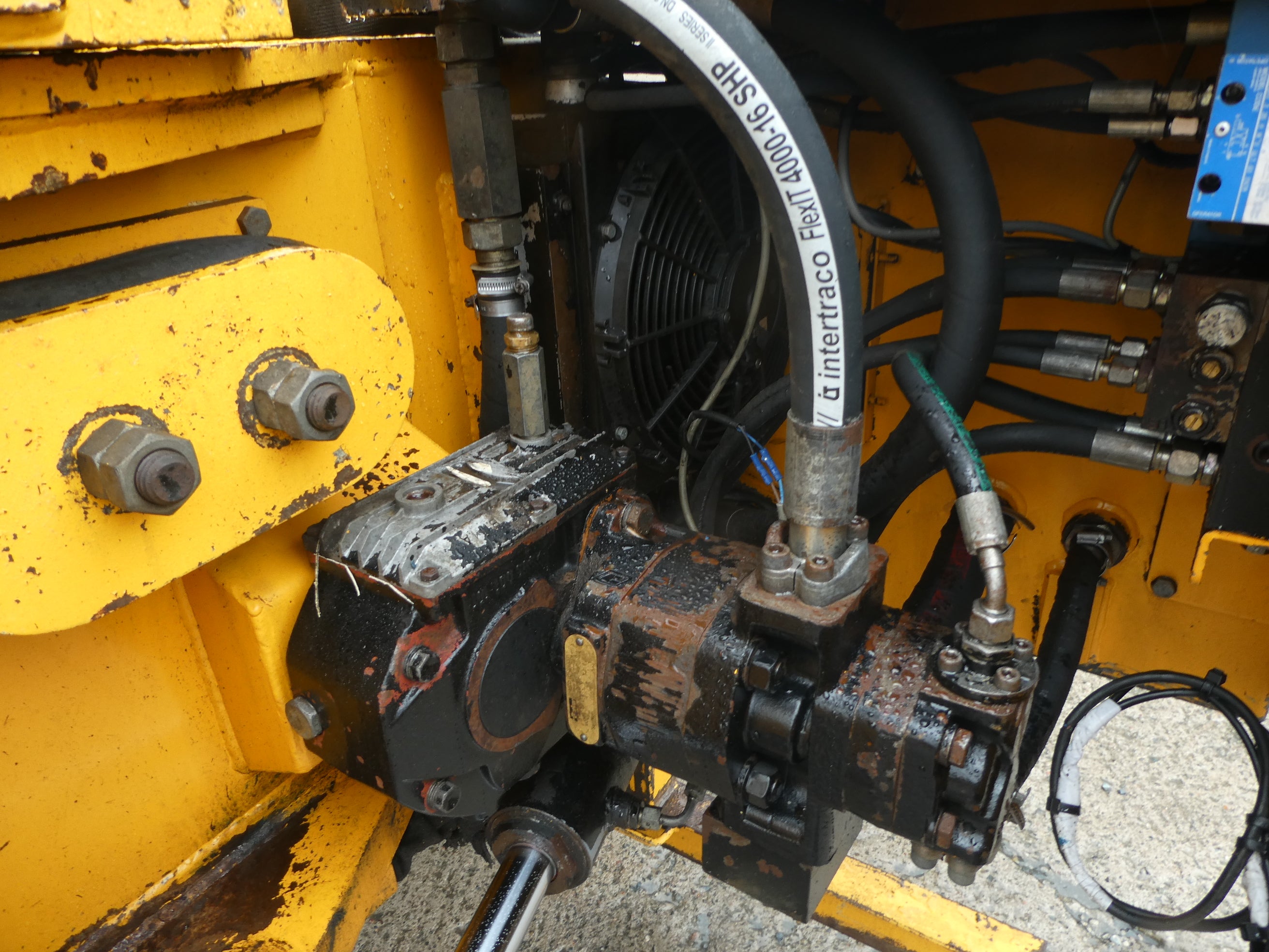 McConnel PA550 Hedgecutter