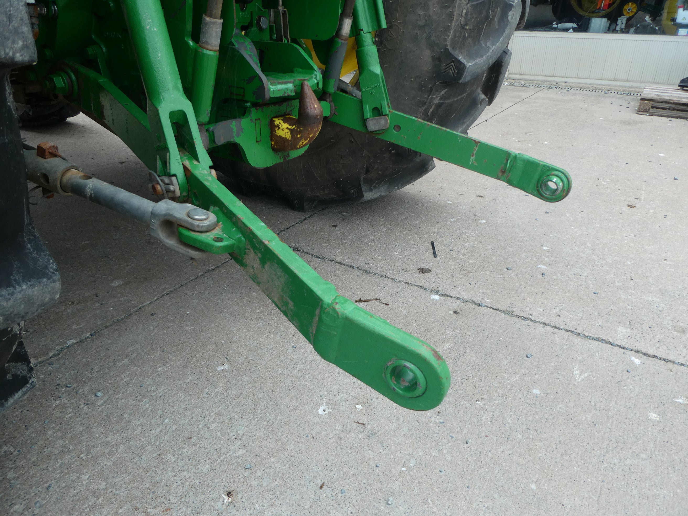 John Deere 5075E