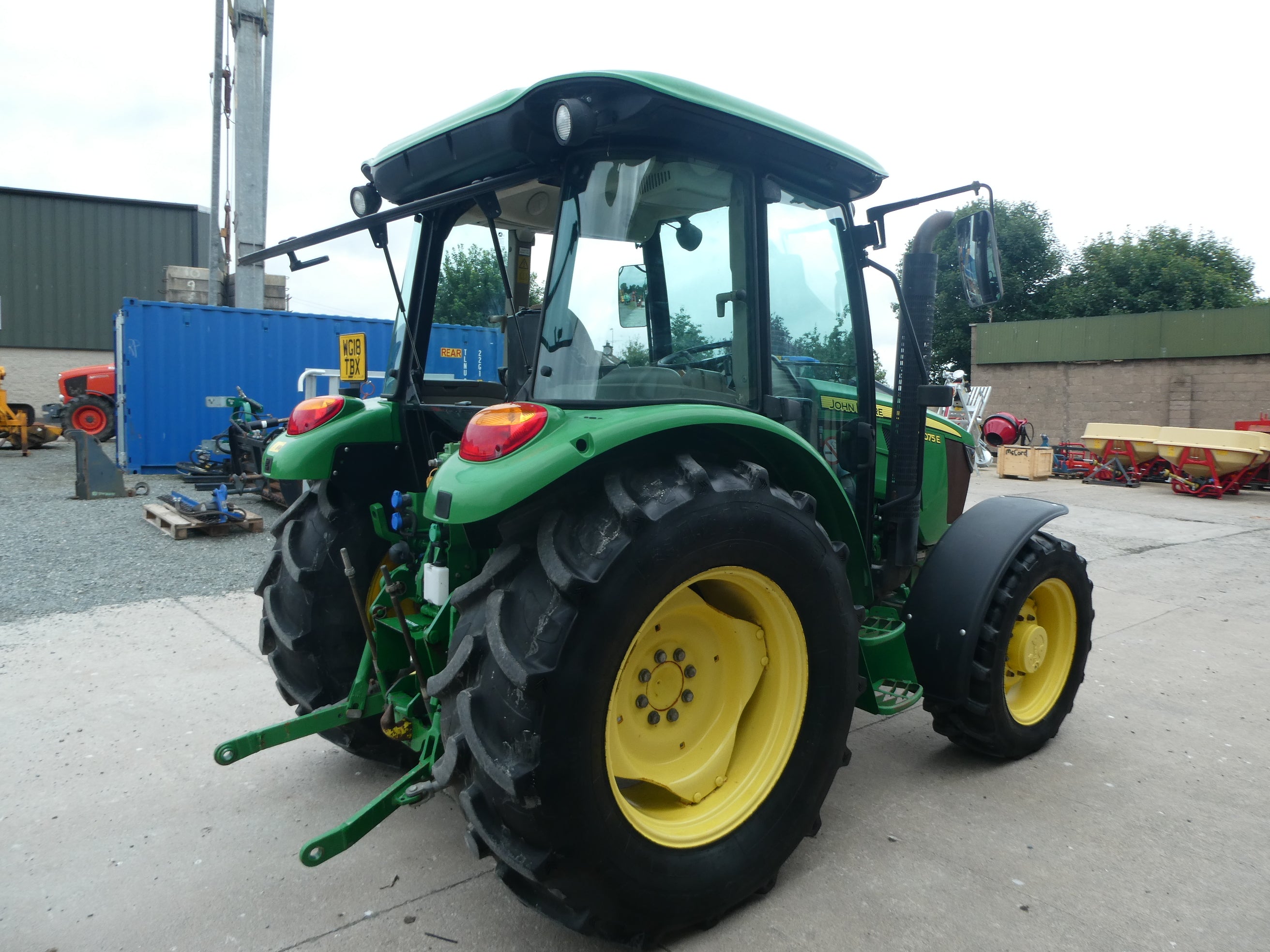 John Deere 5075E