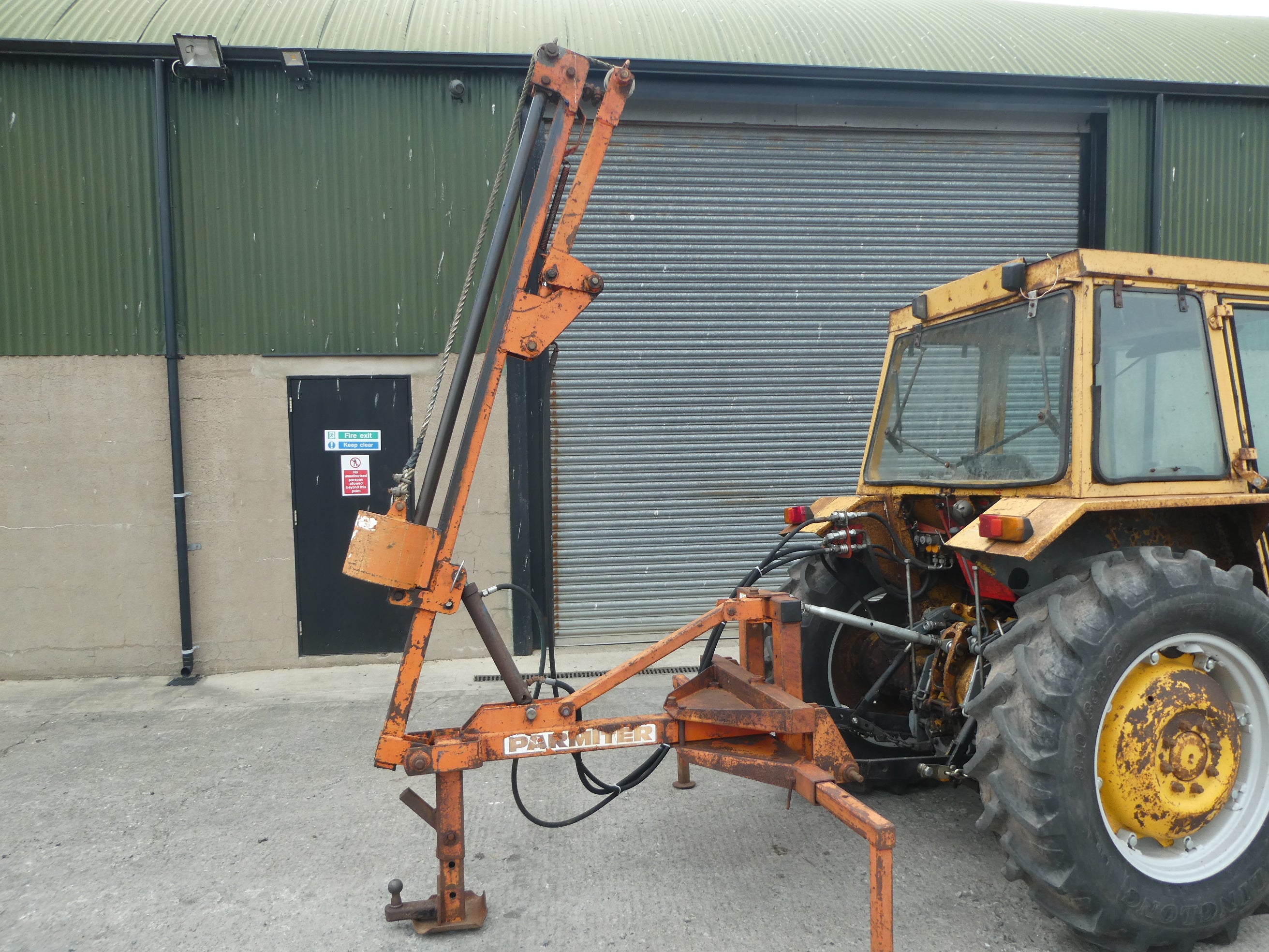 Parmiter  Tractor Post driver