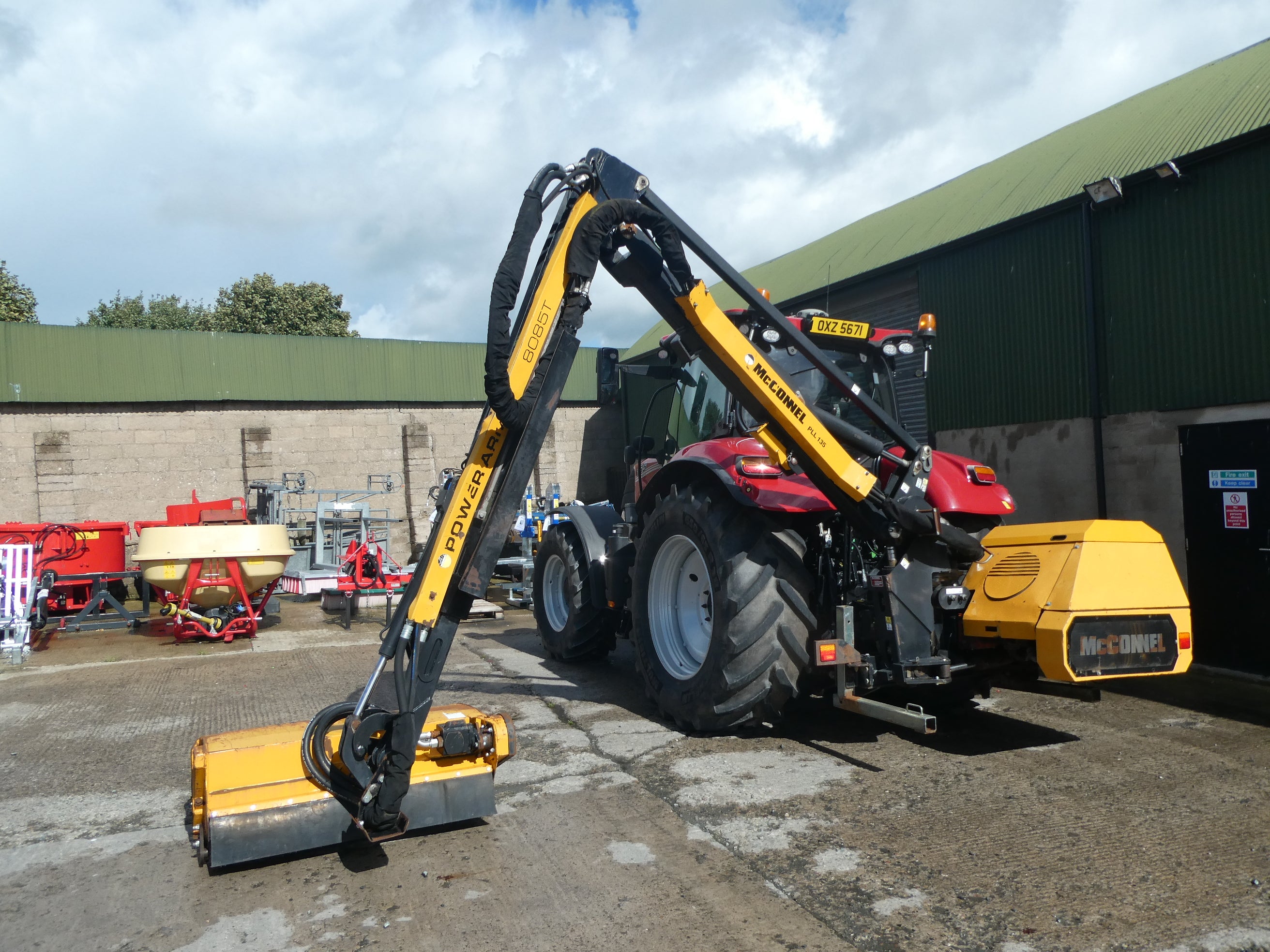 McConnel PA8085T Hedgecutter