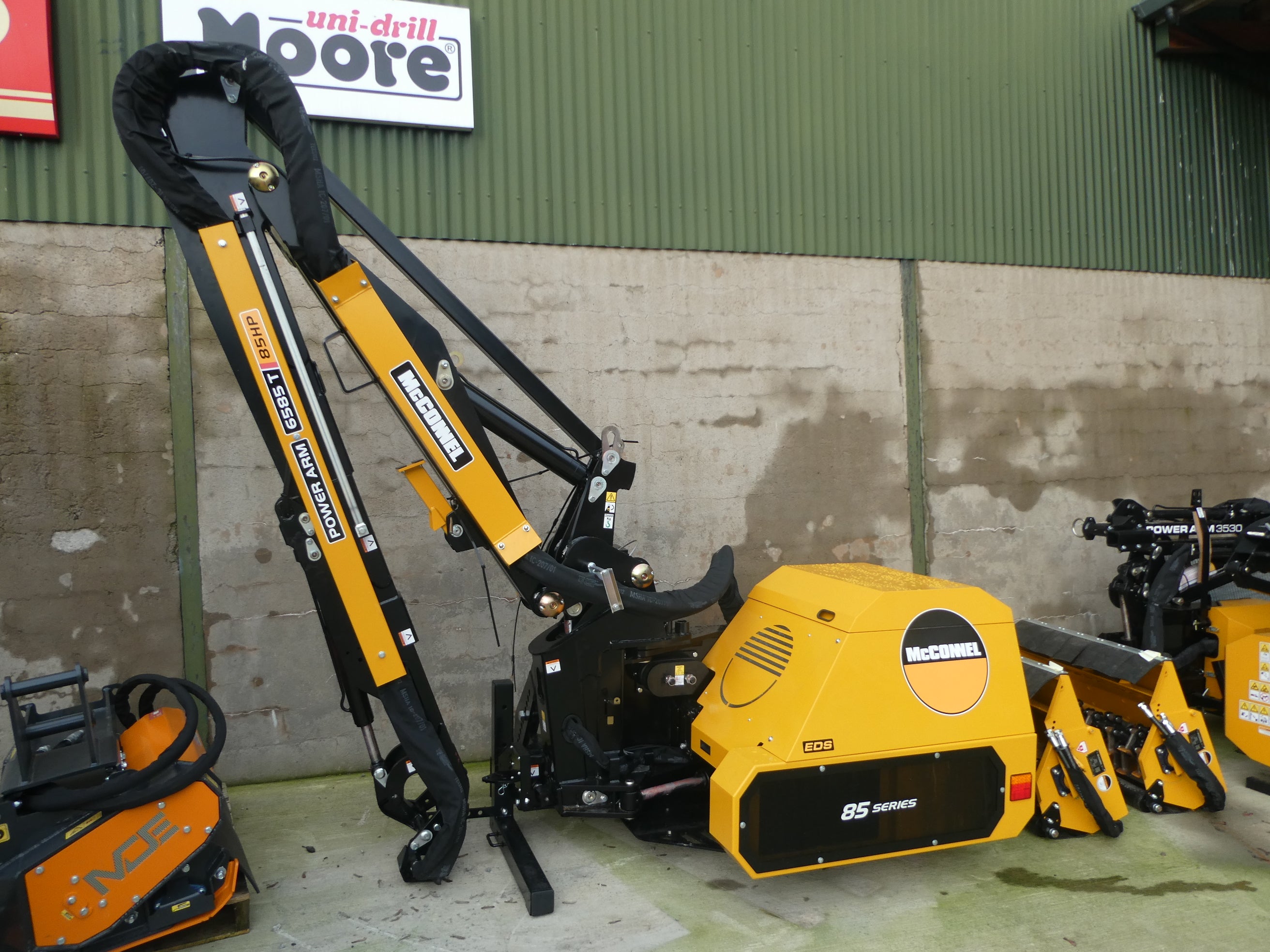 Unused McConnel PA6585 Hedgecutter