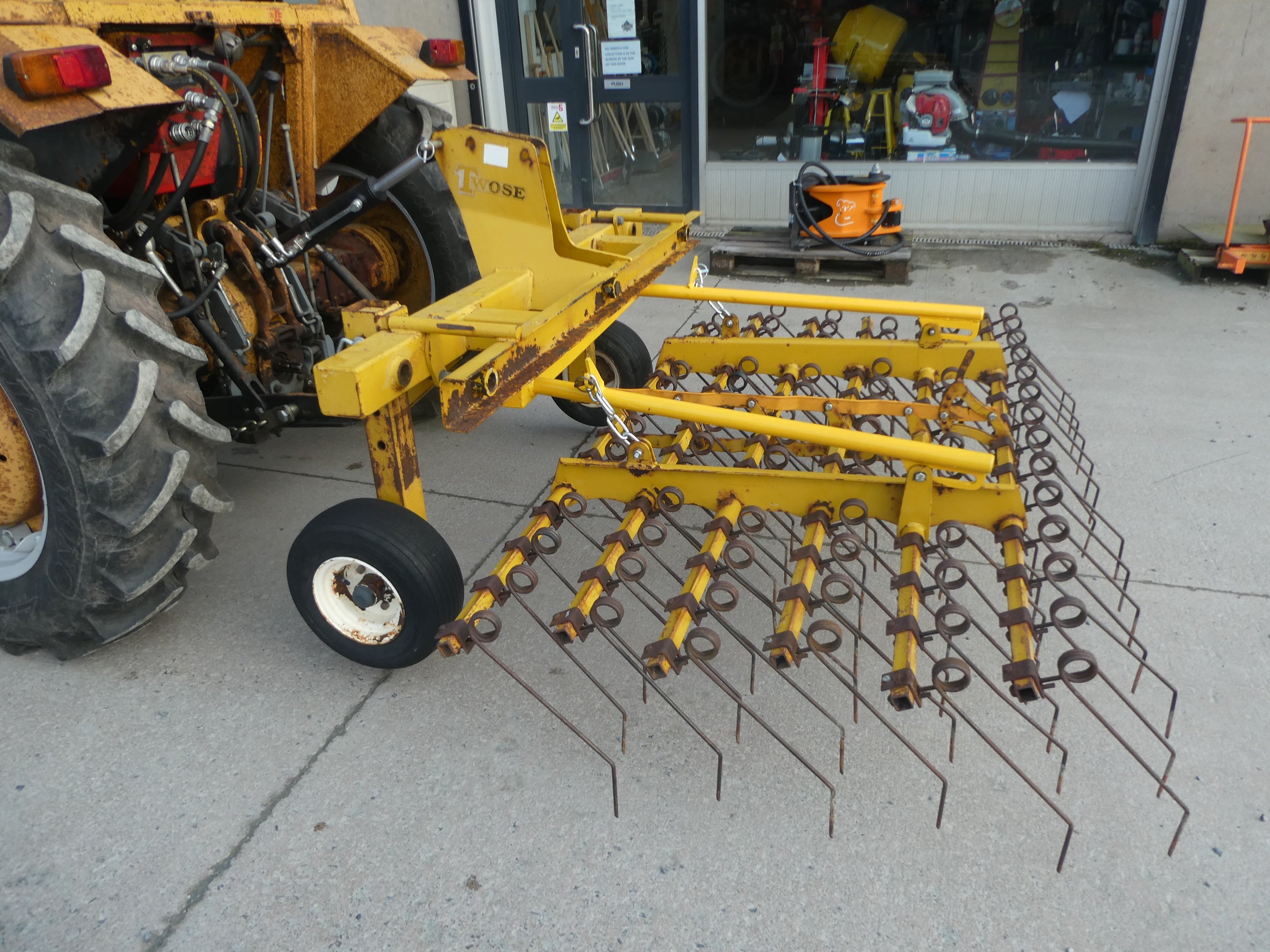 Twose 2m Spring tine Harrow