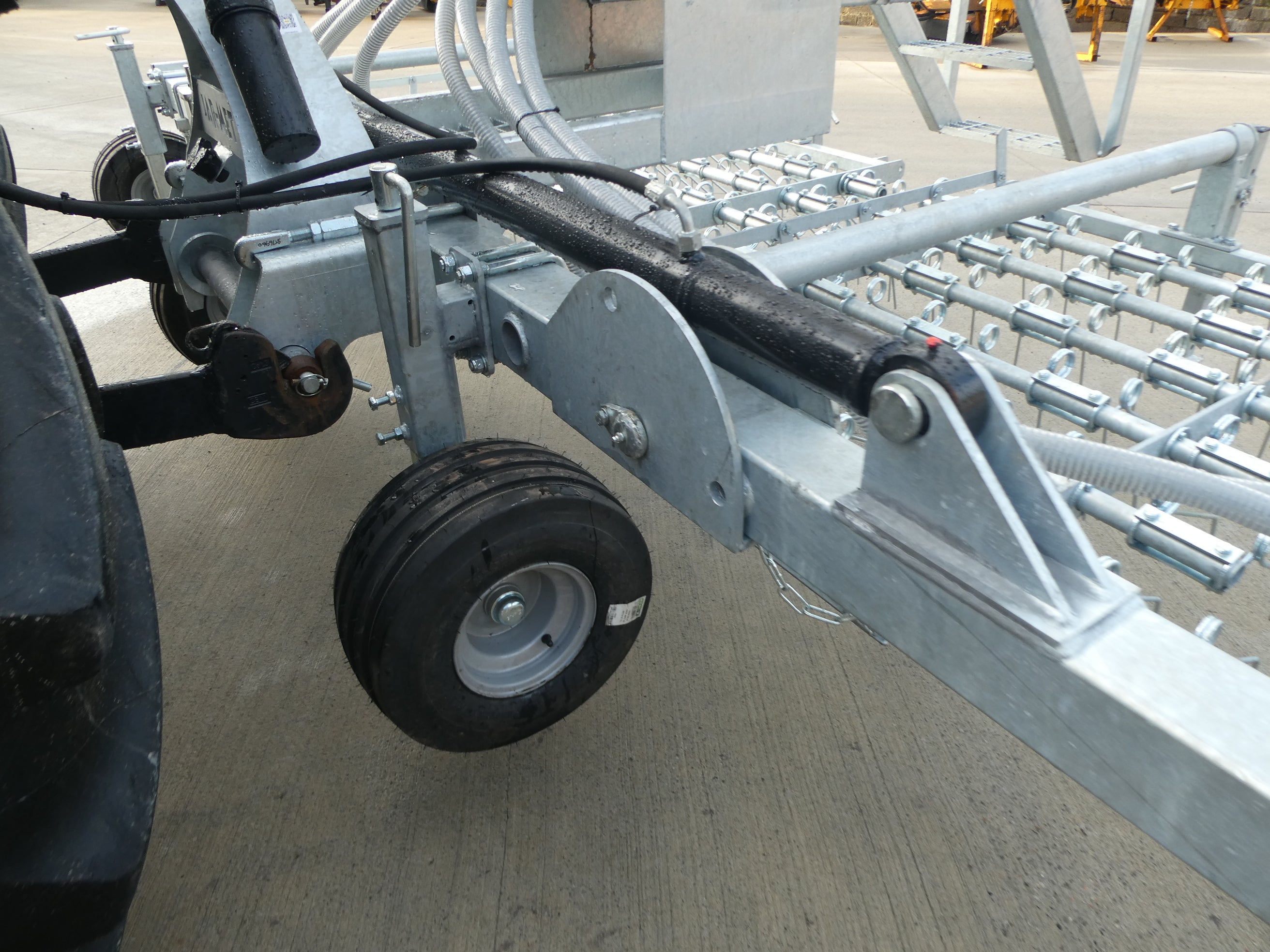 Galvanised Spring Tine Harrow With Air Seeder