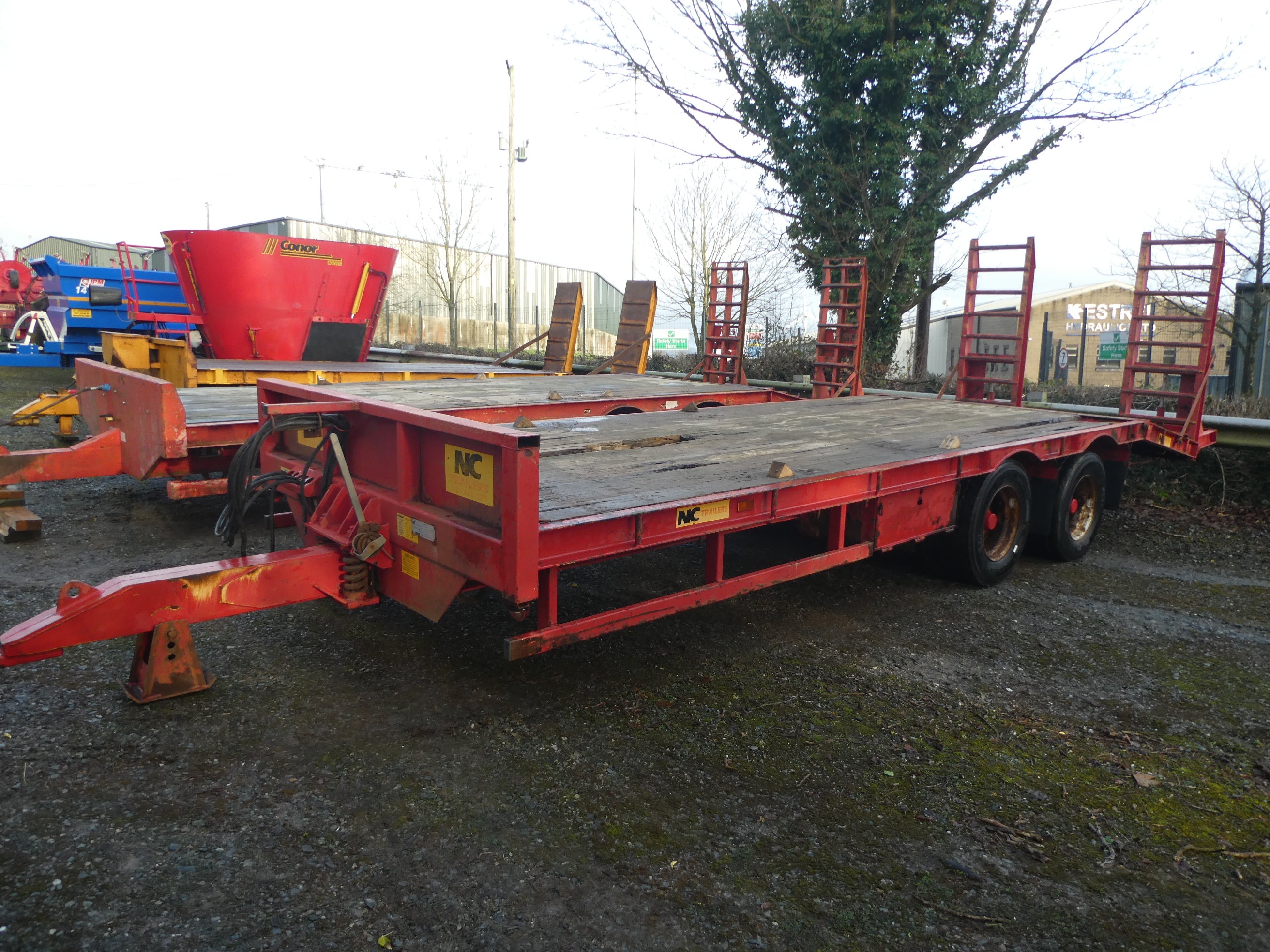 NC Used Tandem axle low loader