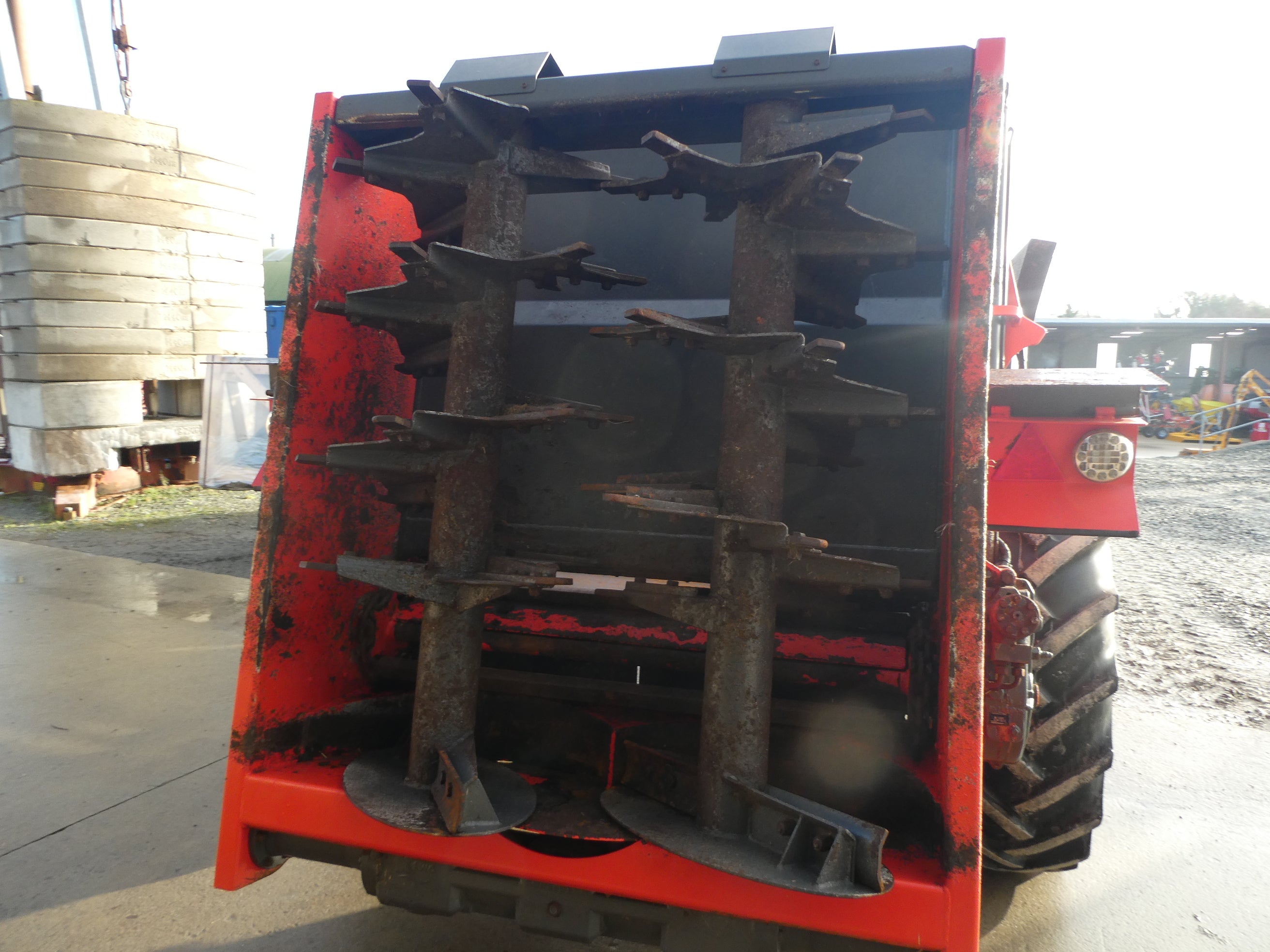 K Two rear Discharge spreader ECO 60-9