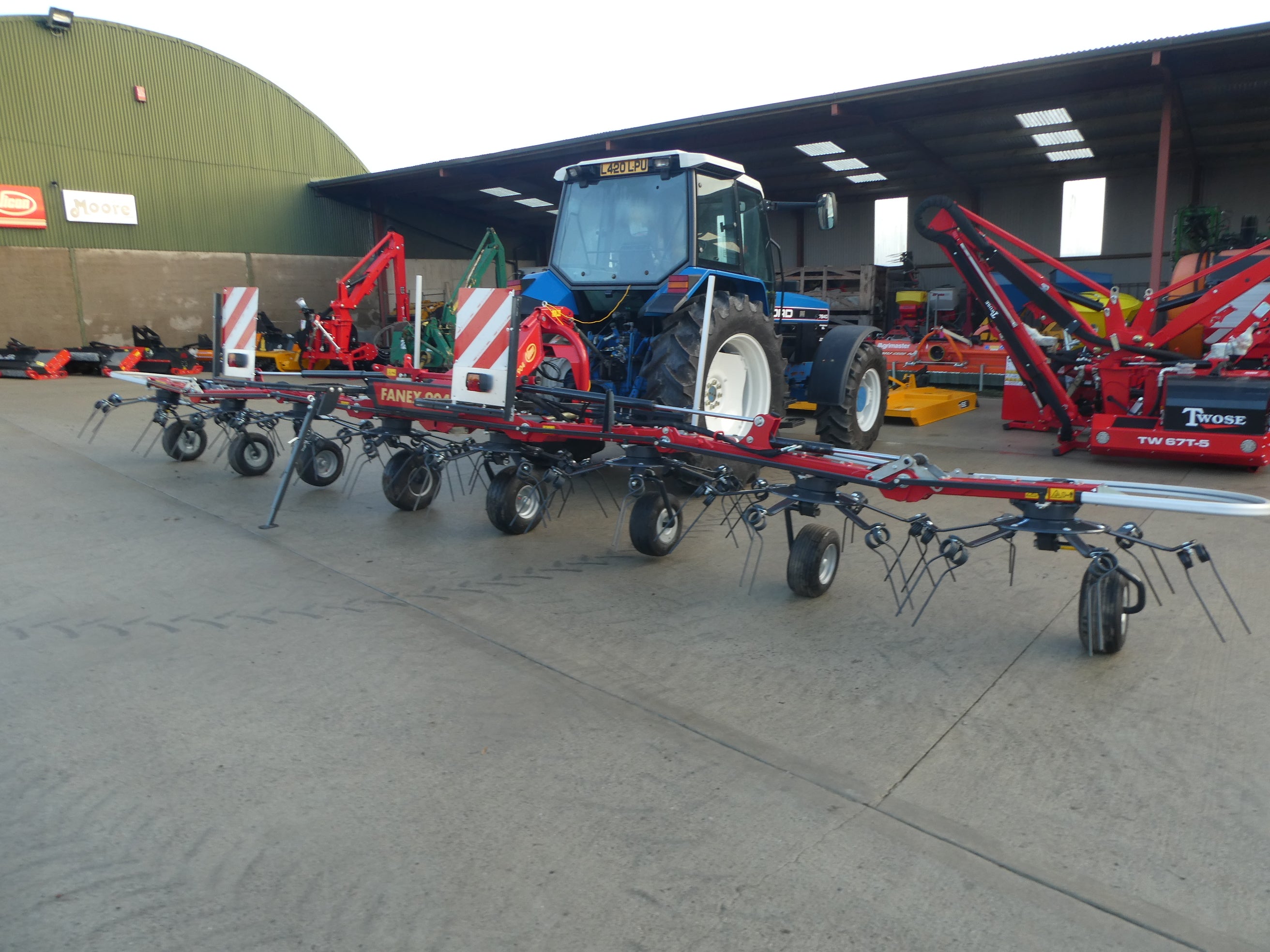 Vicon Fanex 904 8 rotor tedder