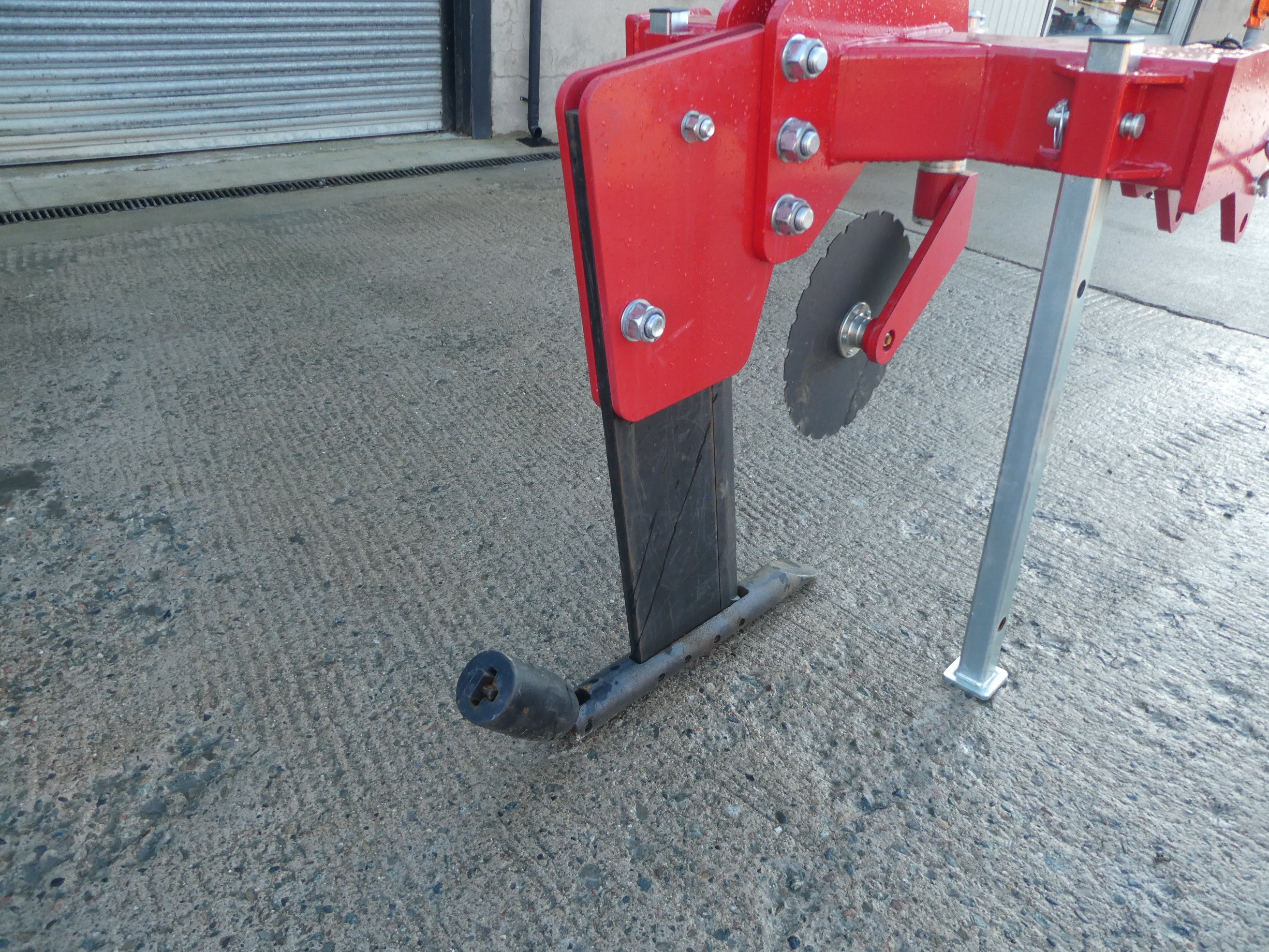 Proforge Single leg mole Plough