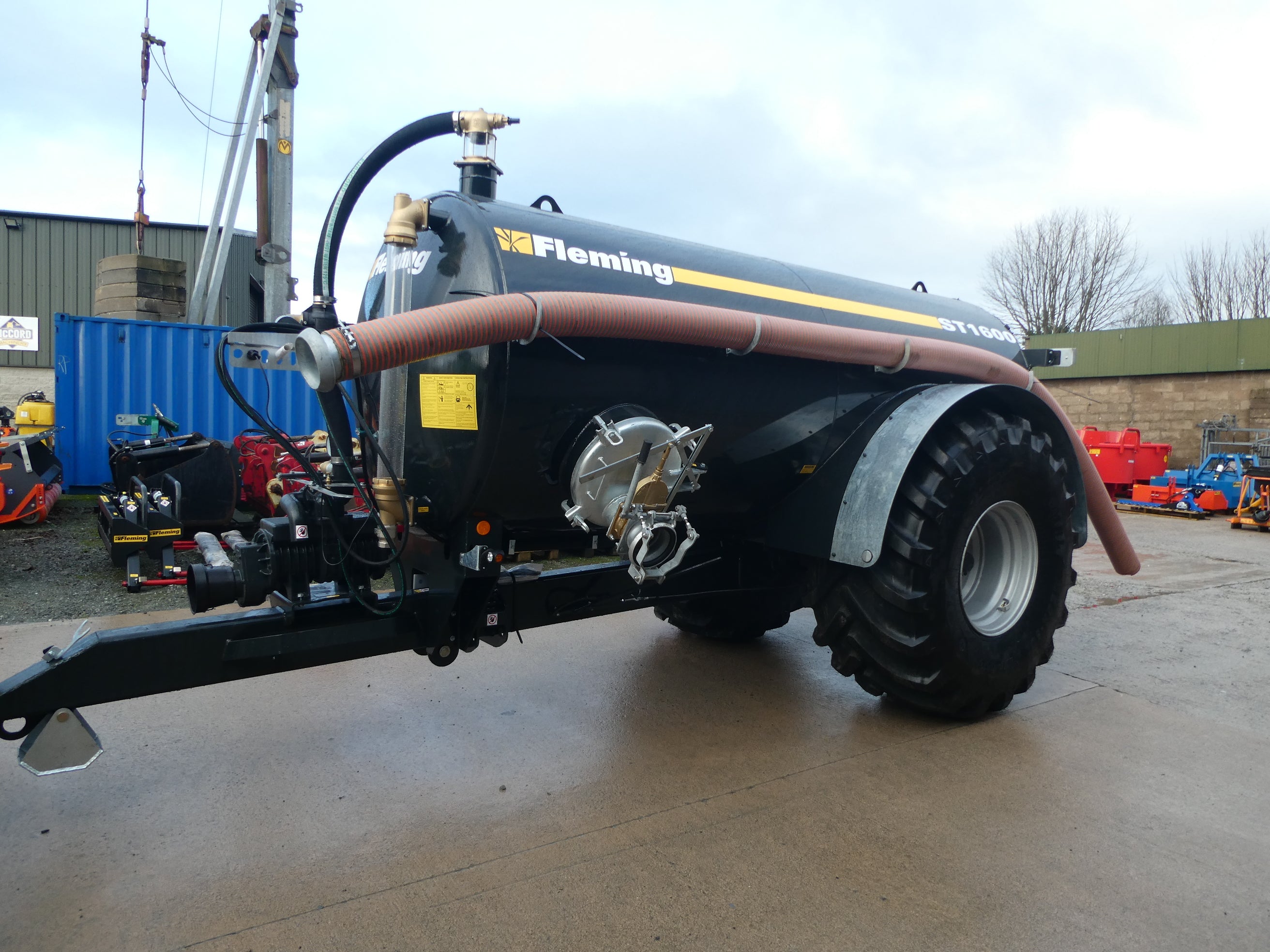 Fleming 1600 gallon Recessed tanker