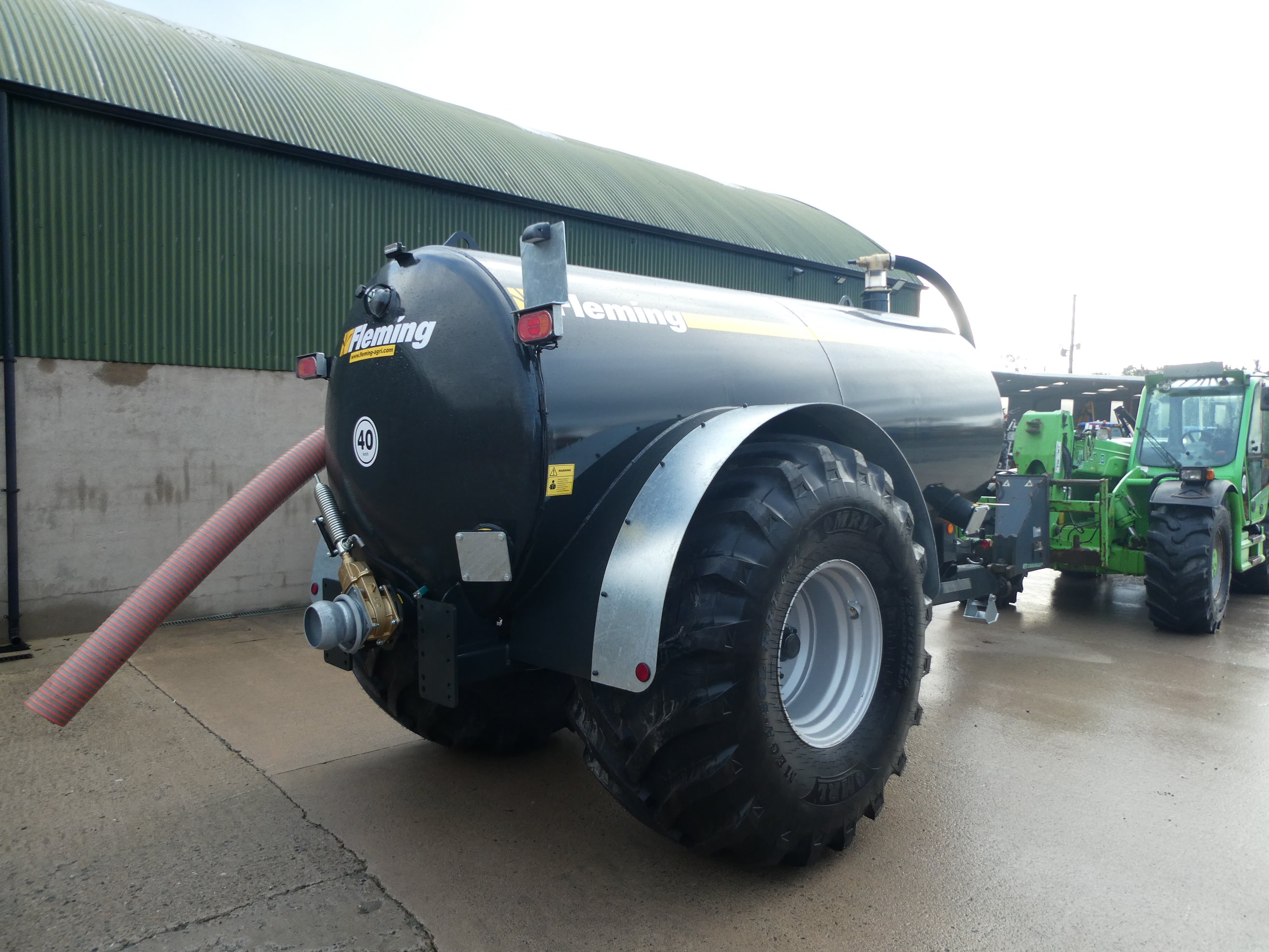 Fleming 1600 gallon Recessed tanker