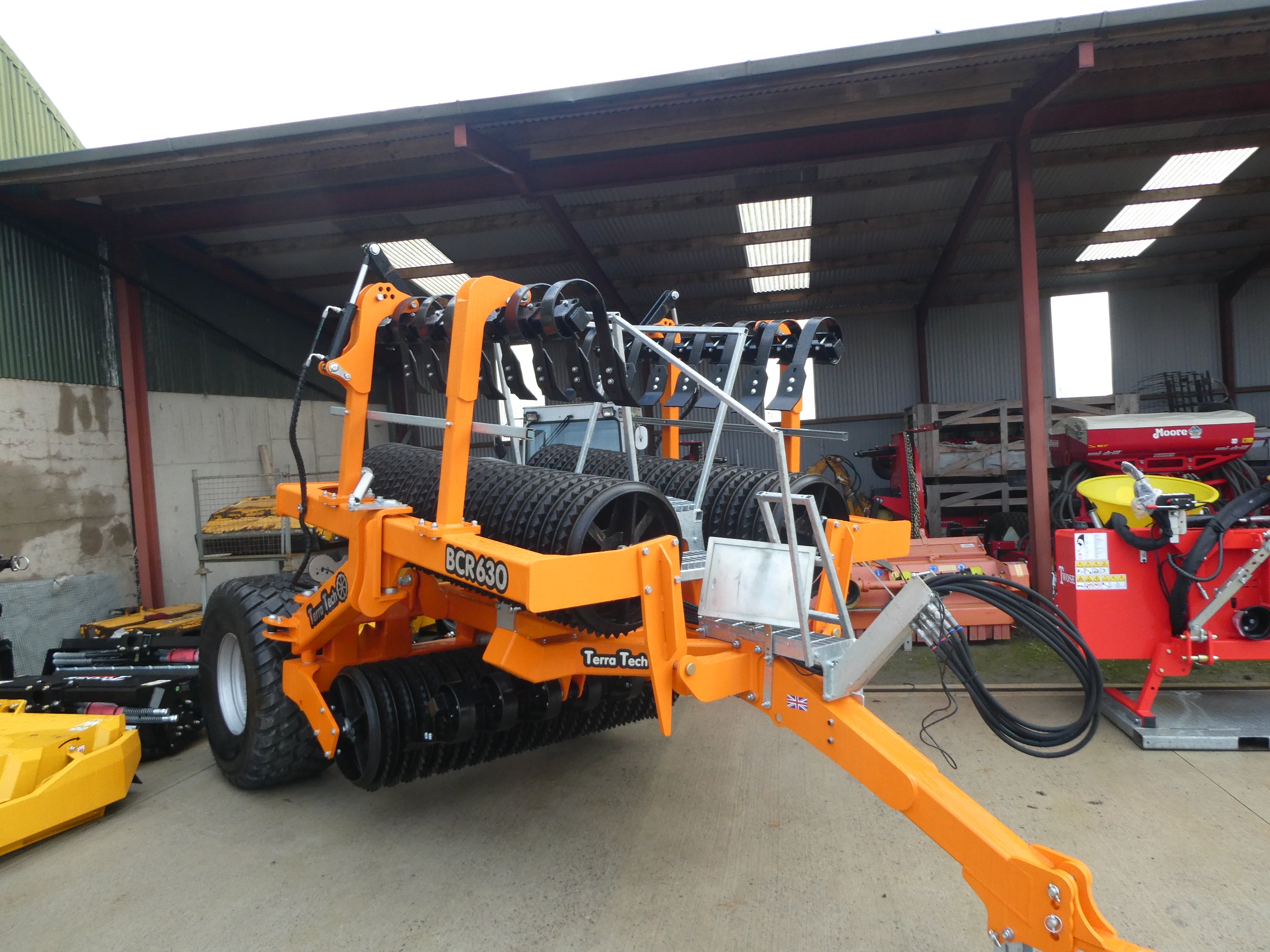 Terra Tech 630 Cambridge rolls with levelling boards