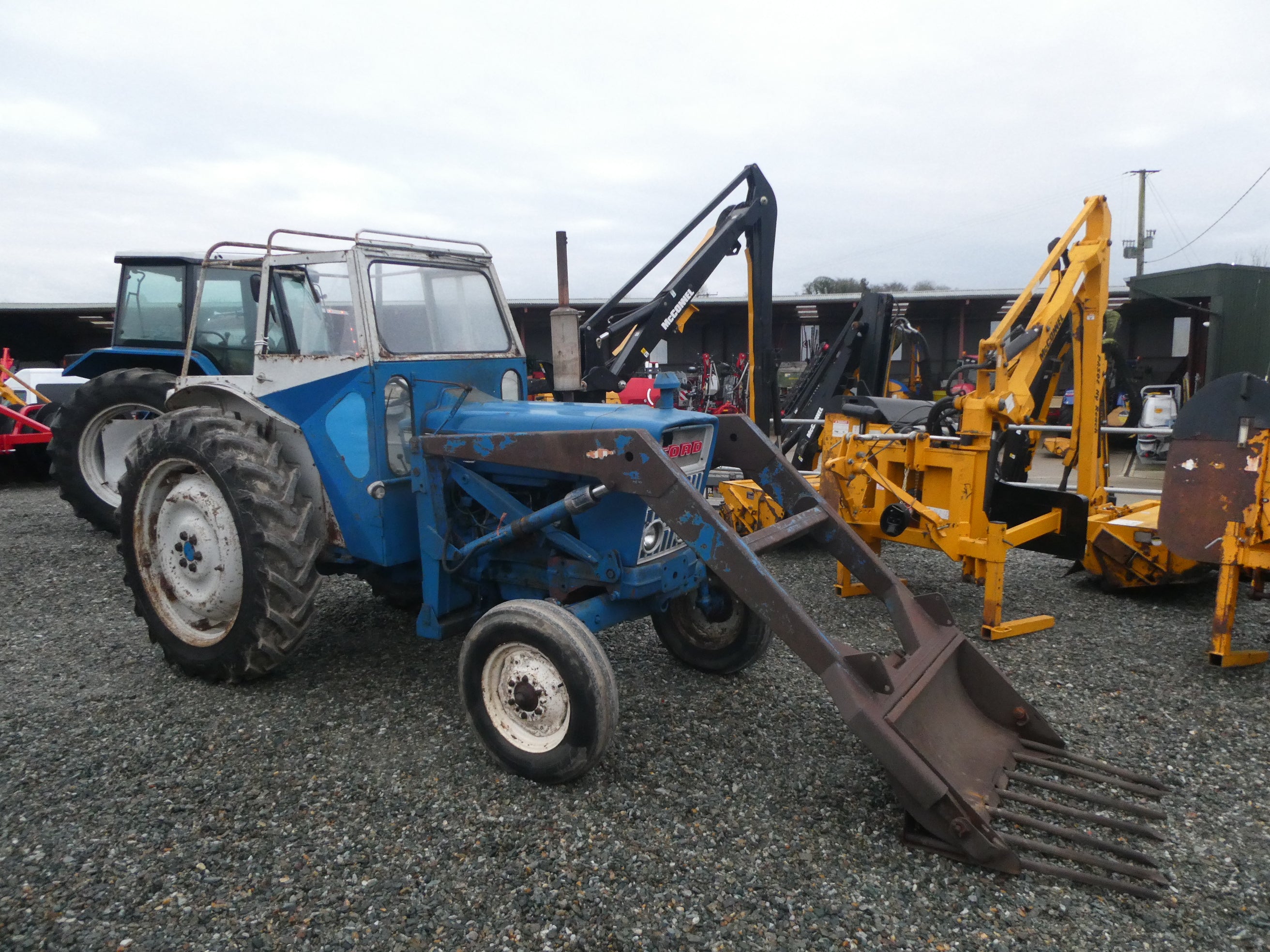 Ford 4000 2wd with loader